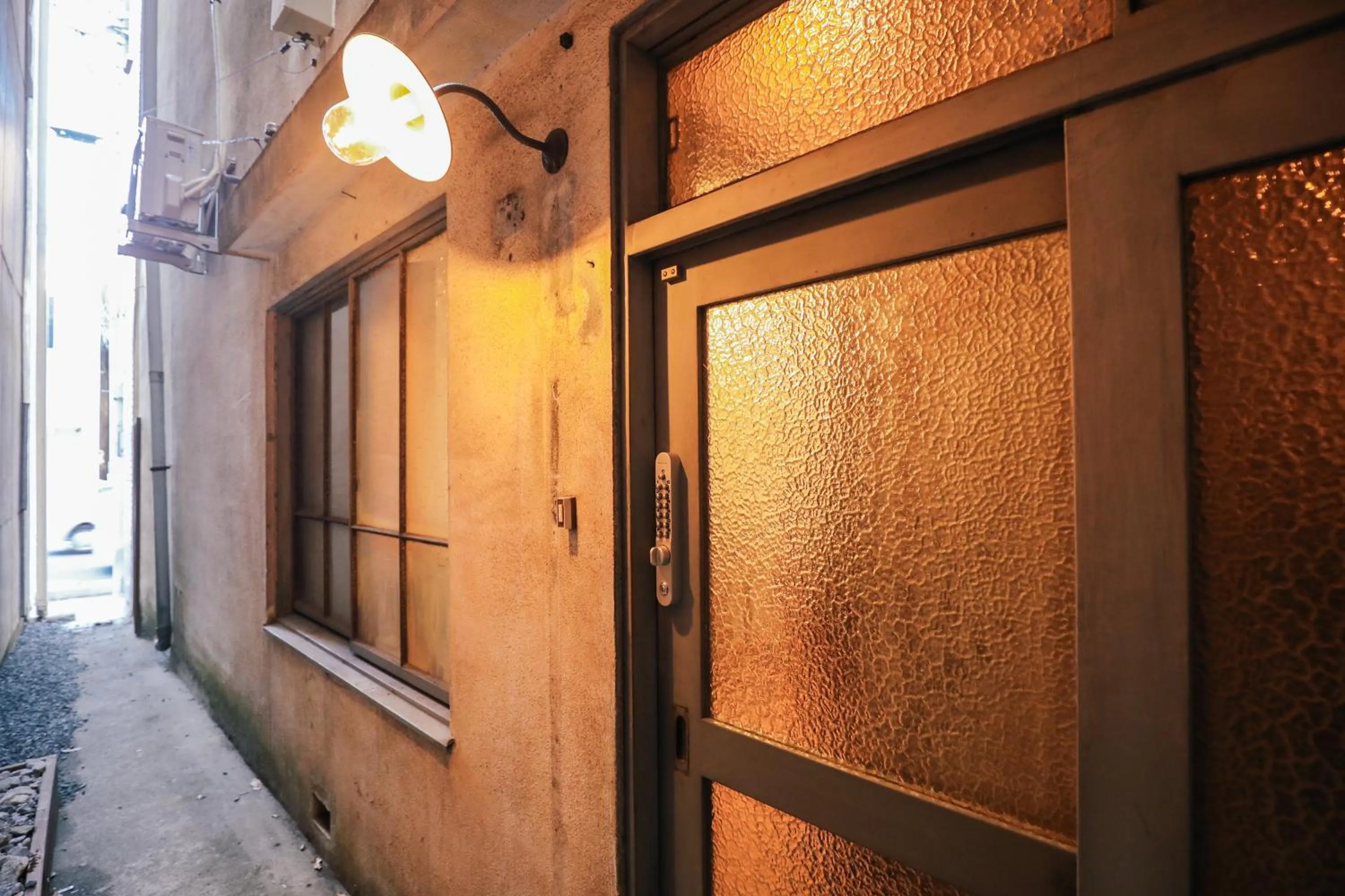 Facade/entrance in chAho Hostel Nirasaki / Outdoor Base