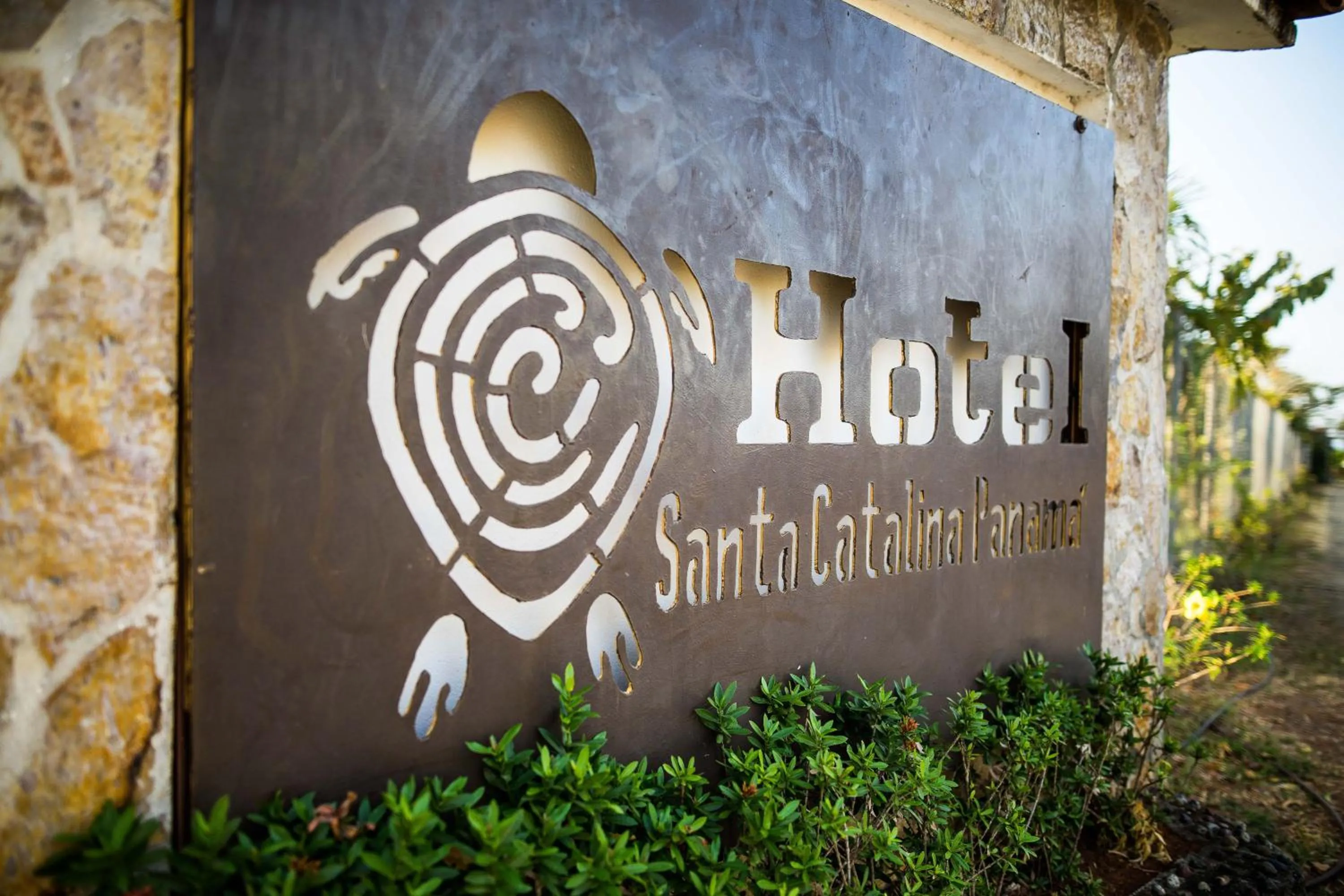 Property logo or sign in Hotel Santa Catalina Panamá