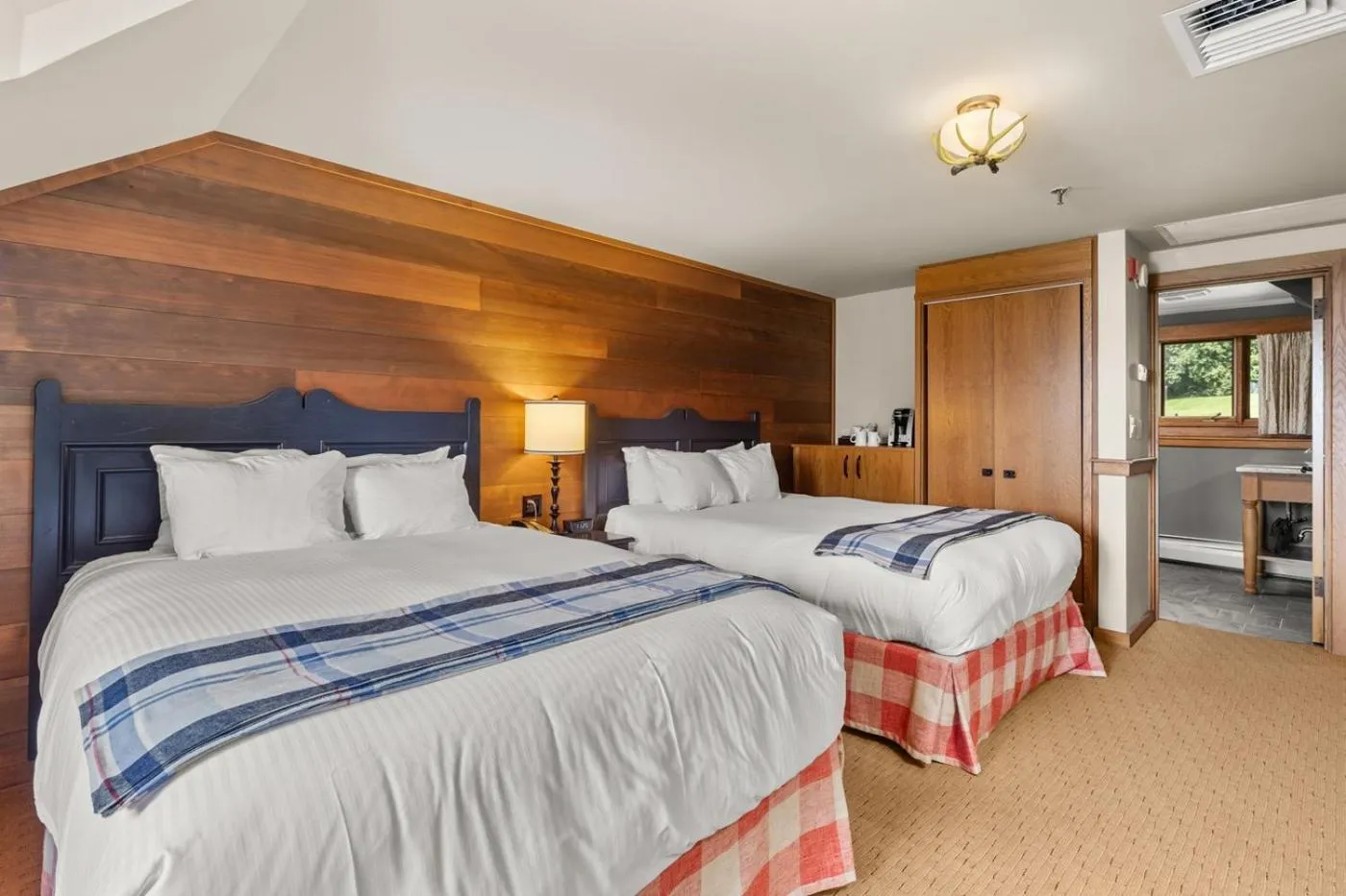 Bedroom, Bed in von Trapp Family Lodge & Resort