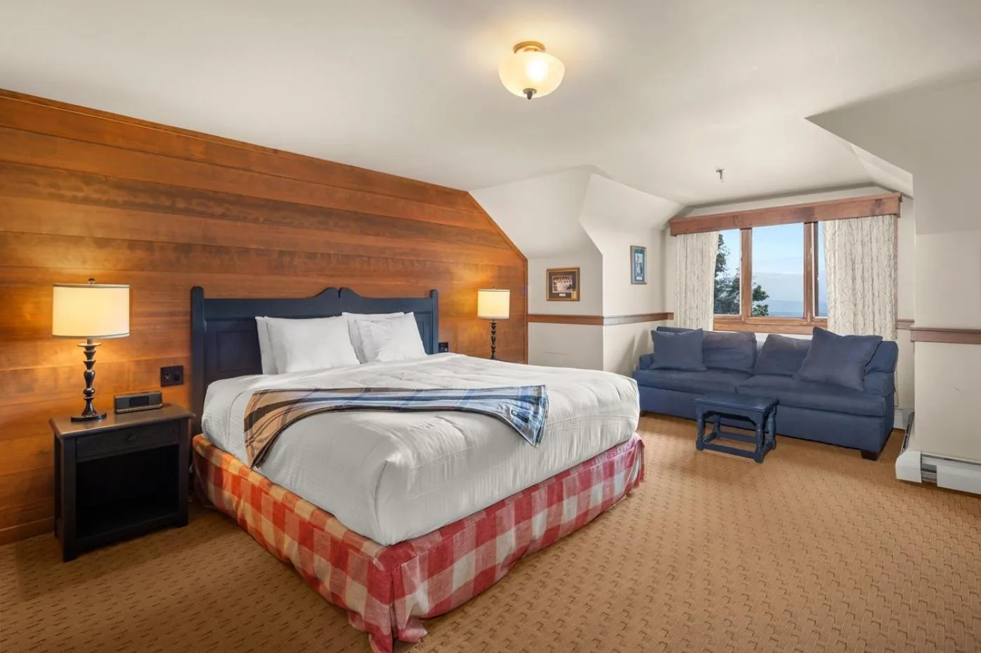 Bedroom, Bed in von Trapp Family Lodge & Resort