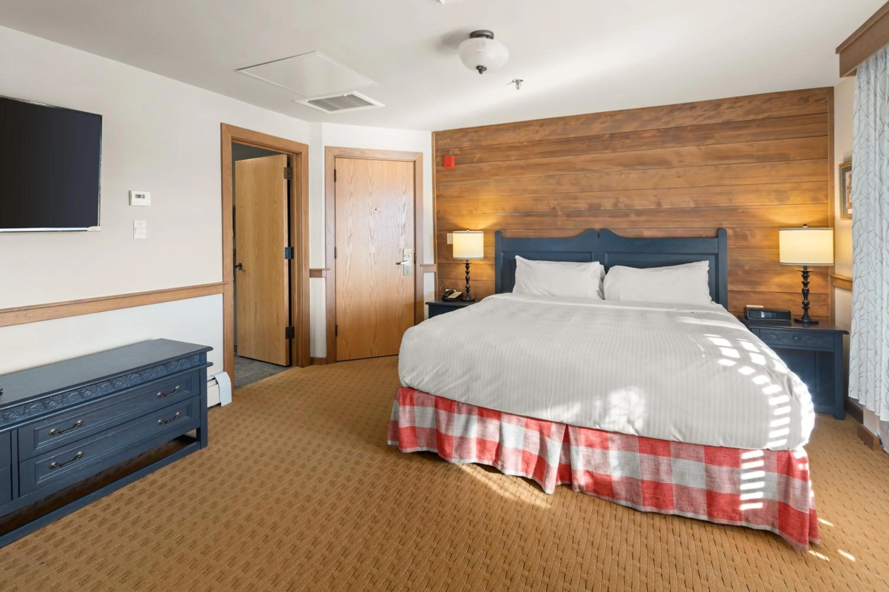 Bedroom, Bed in von Trapp Family Lodge & Resort