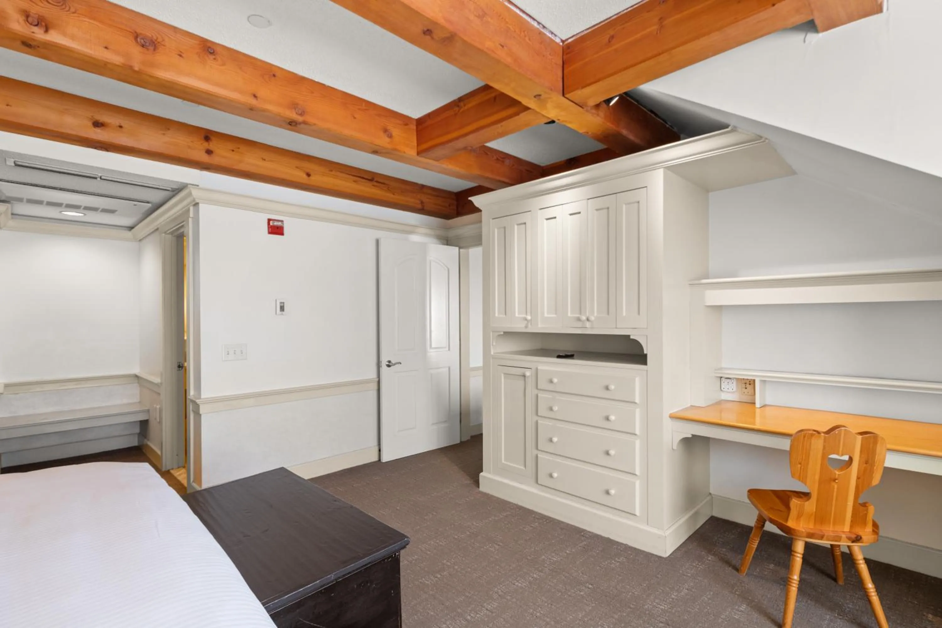 Bedroom, Bed in von Trapp Family Lodge & Resort