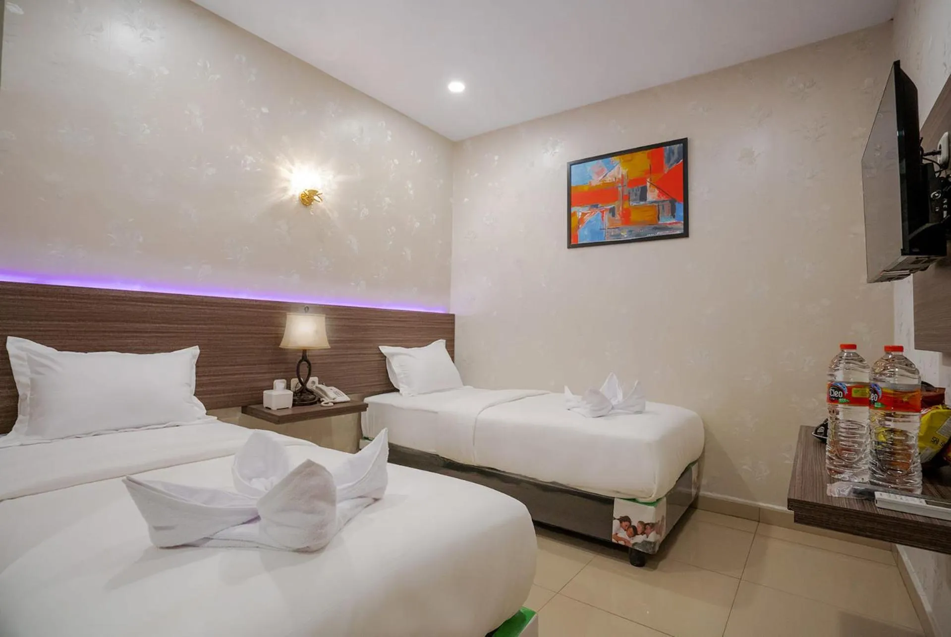 Bed in De'Tonga Hotel