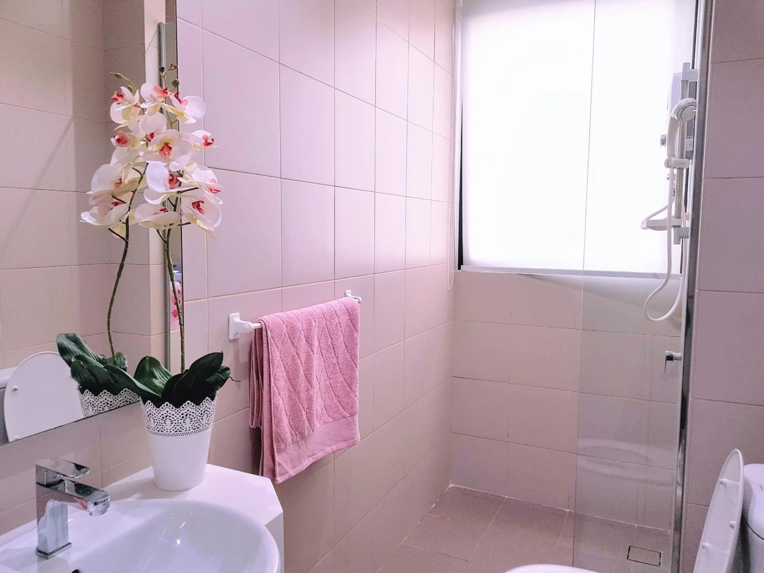 Bathroom in Casa Sabrina's Family Suite @ Liberty i-City, Shah Alam