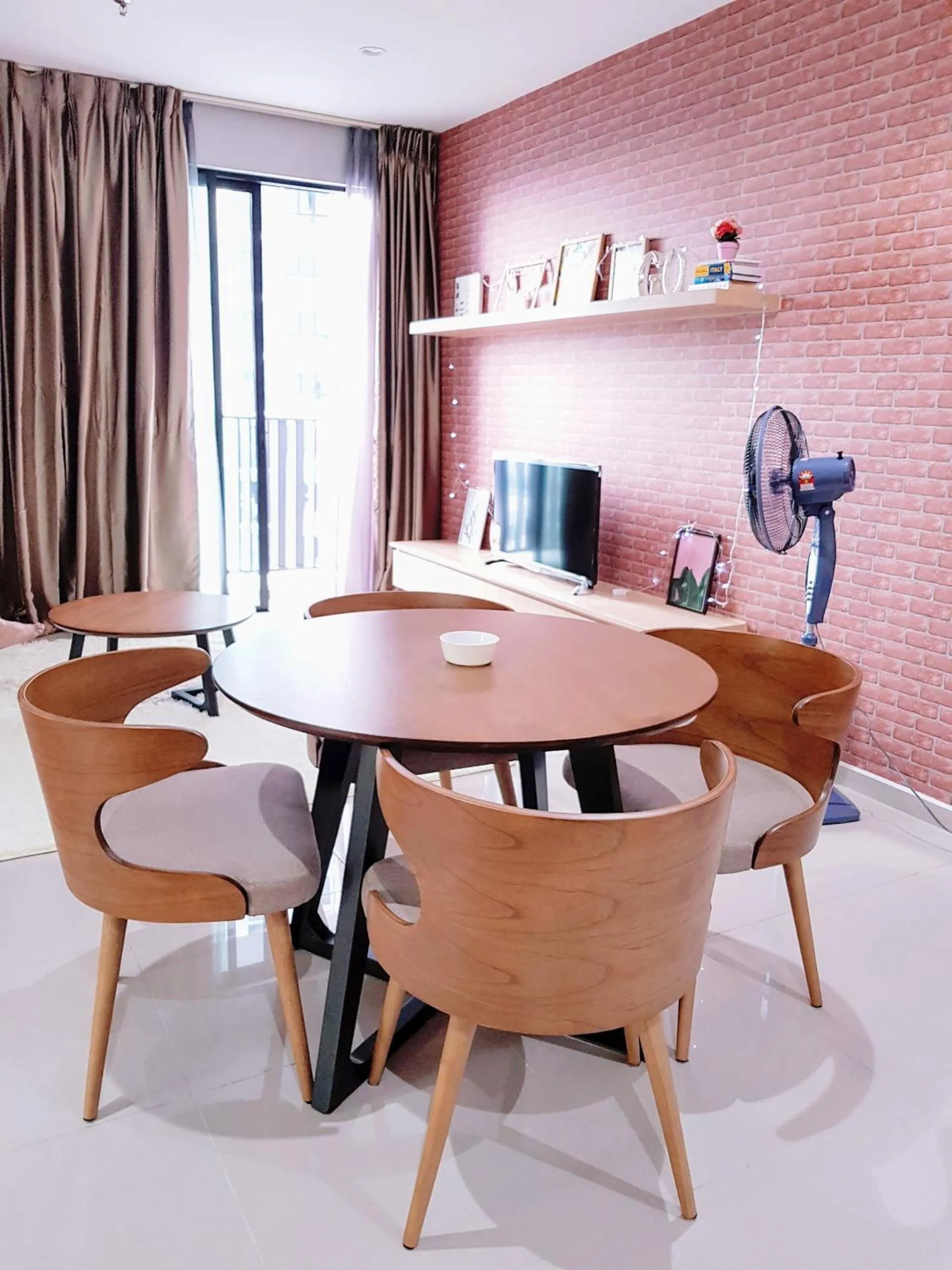 Dining area in Casa Sabrina's Family Suite @ Liberty i-City, Shah Alam