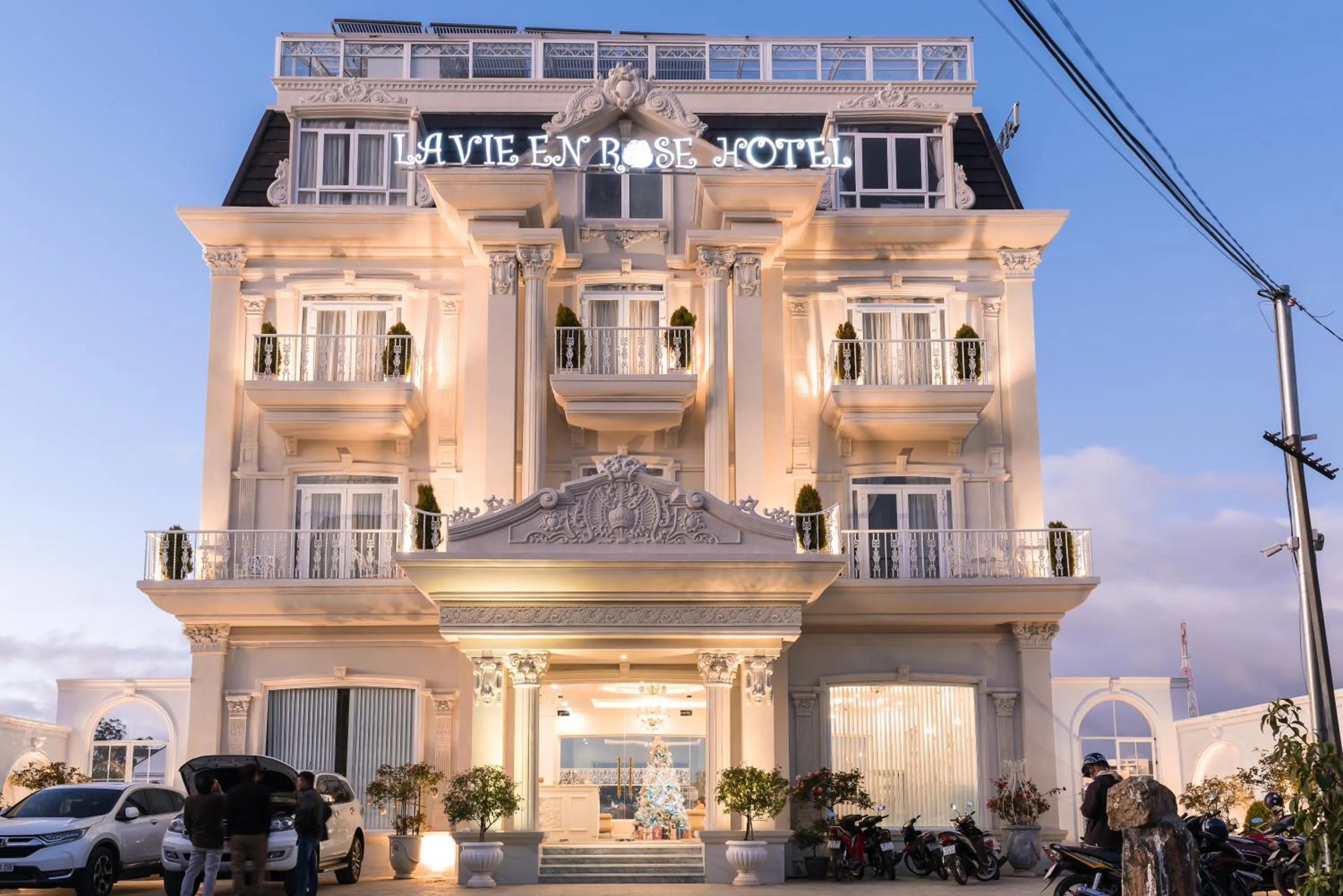 Property building in La Vie En Rose Villa