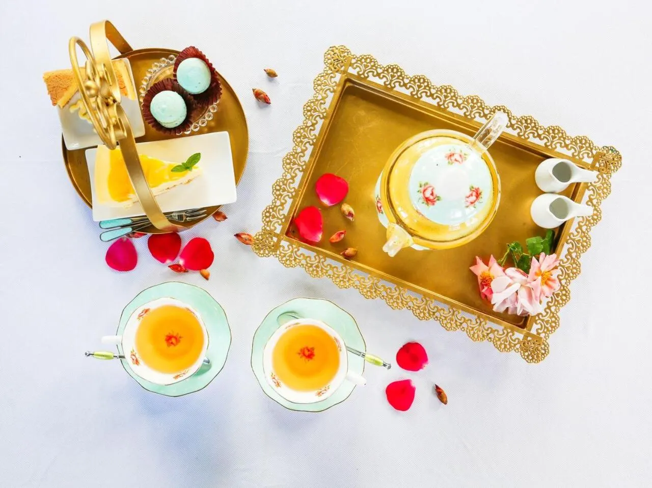 Restaurant/places to eat in La Vie En Rose Villa