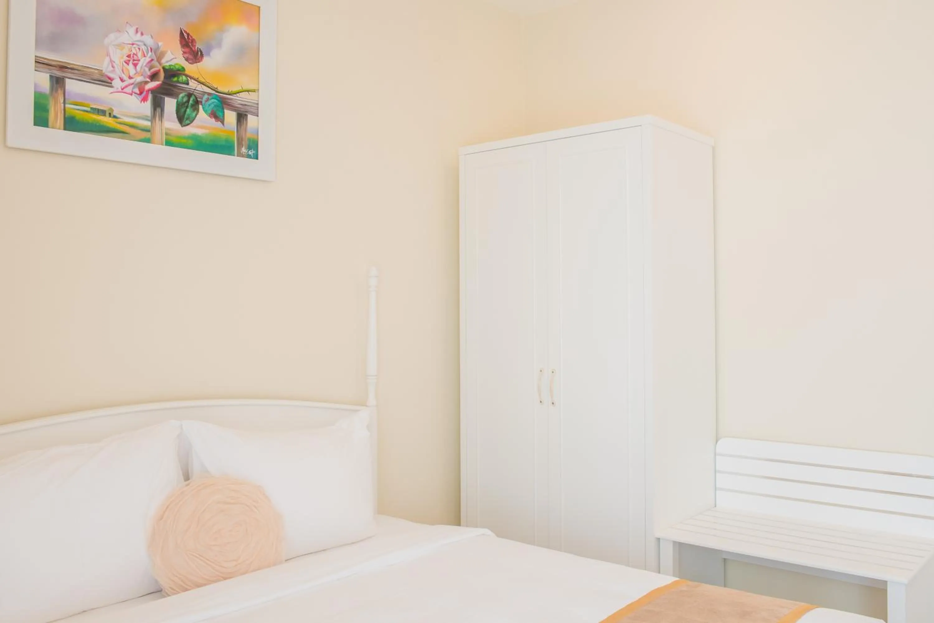 Bedroom in La Vie En Rose Villa