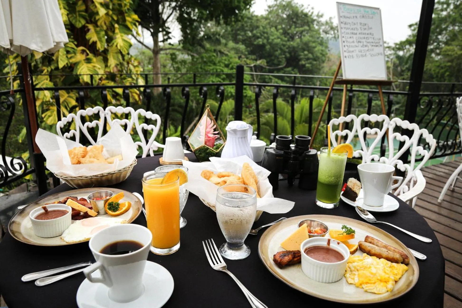 Restaurant/places to eat in San Ignacio Resort Hotel