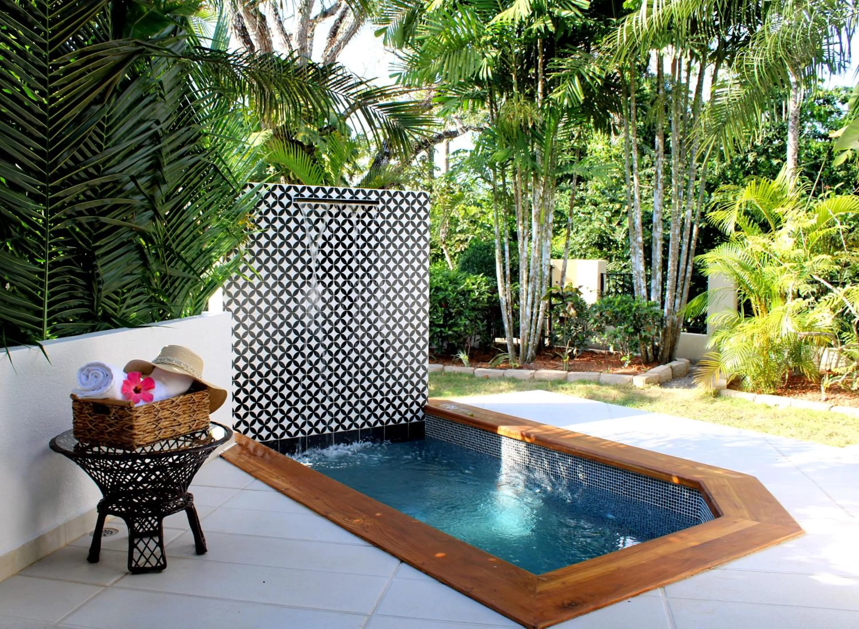 Garden view in San Ignacio Resort Hotel