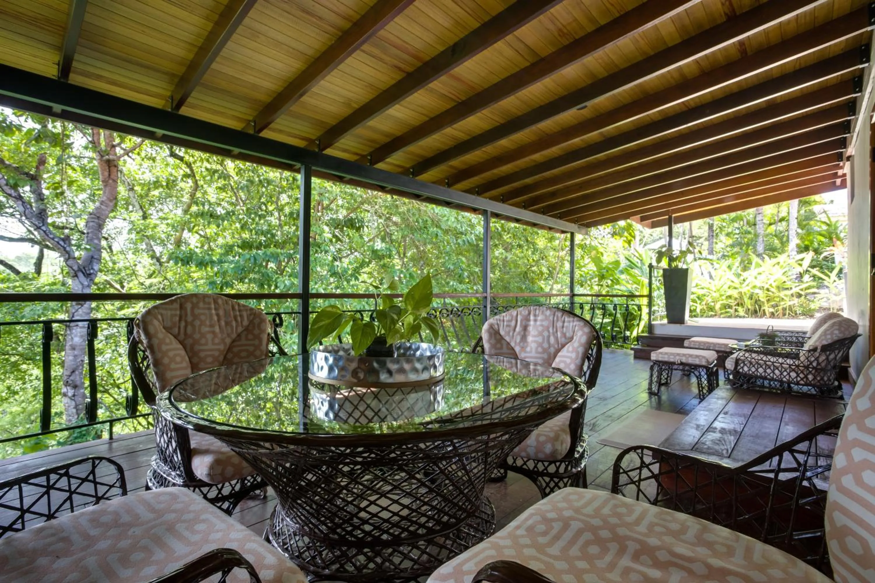 Patio in San Ignacio Resort Hotel