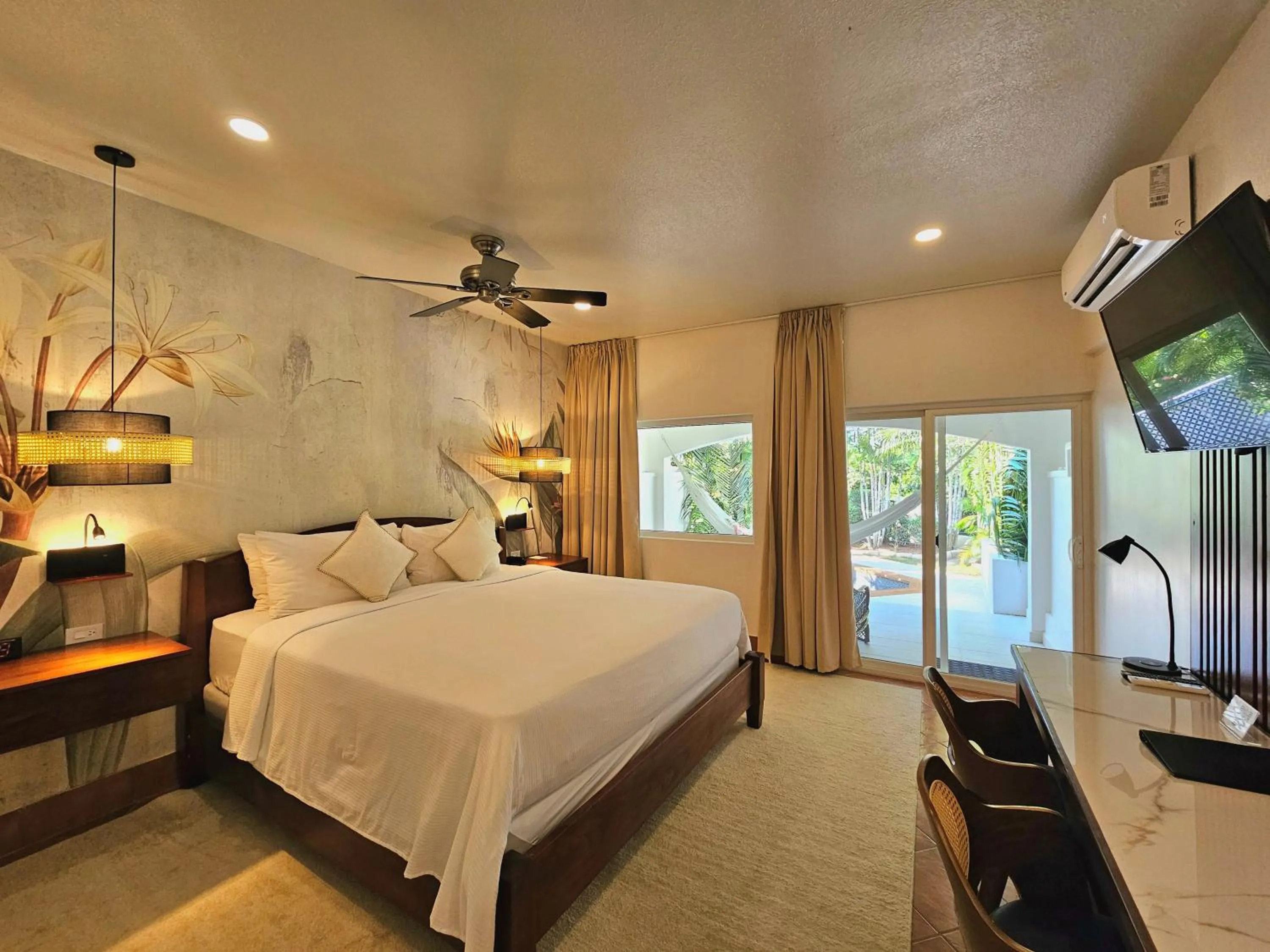 Photo of the whole room, Bed in San Ignacio Resort Hotel