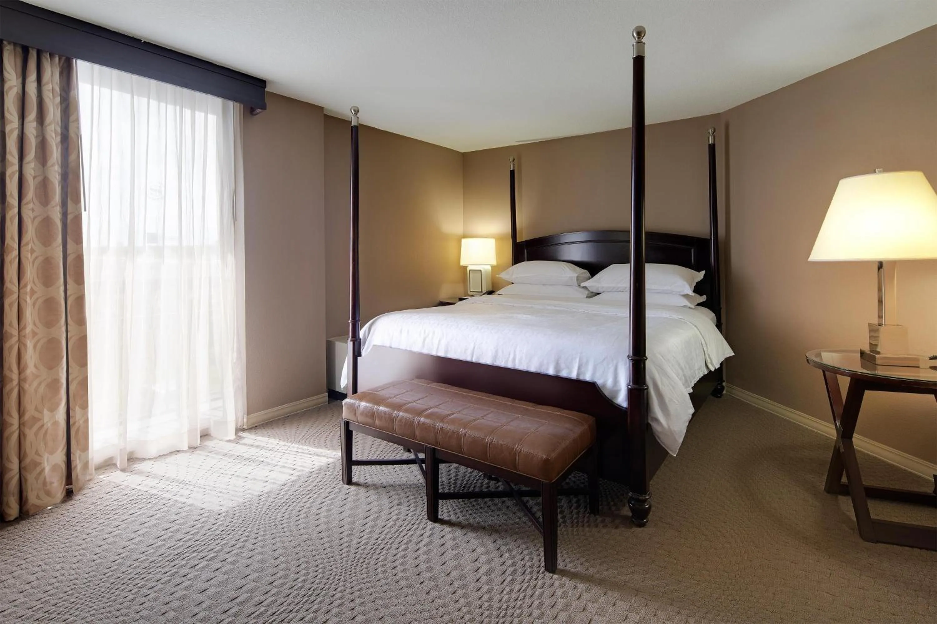 Bedroom, Bed in Sheraton Orlando North