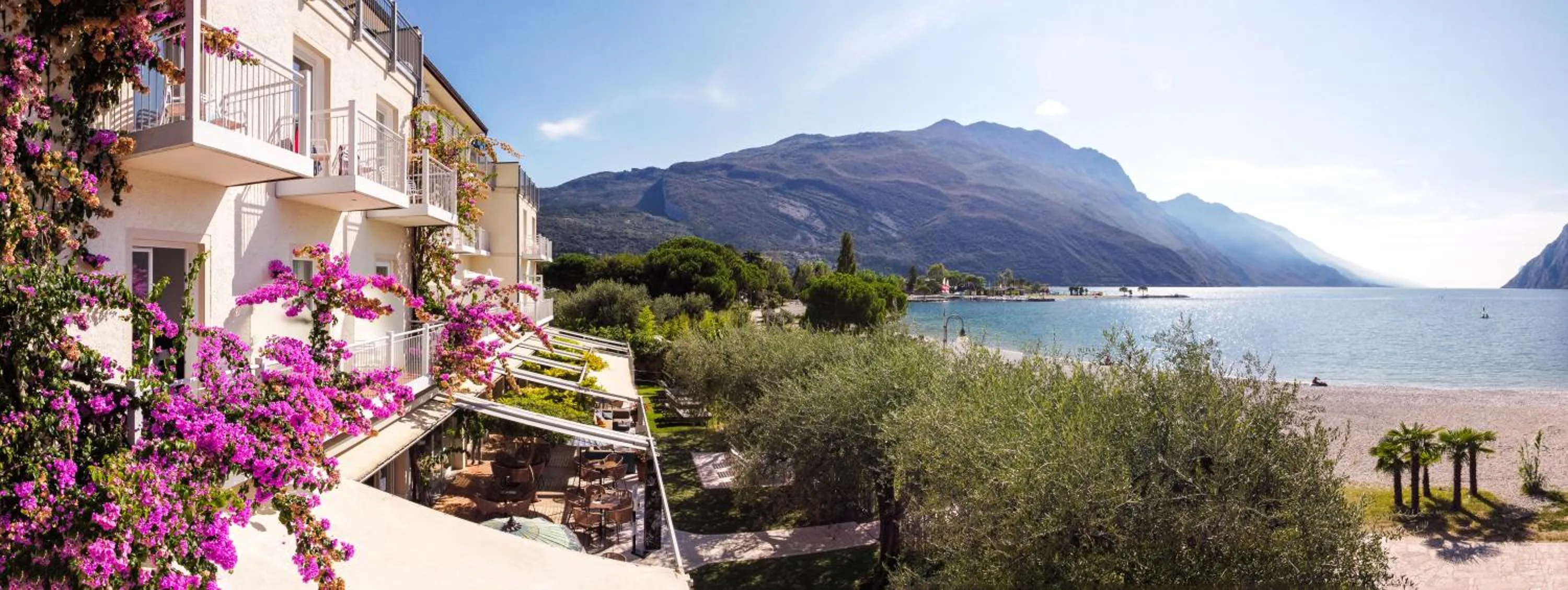 Balcony/Terrace in Hotel Baia Azzurra - Lake Front