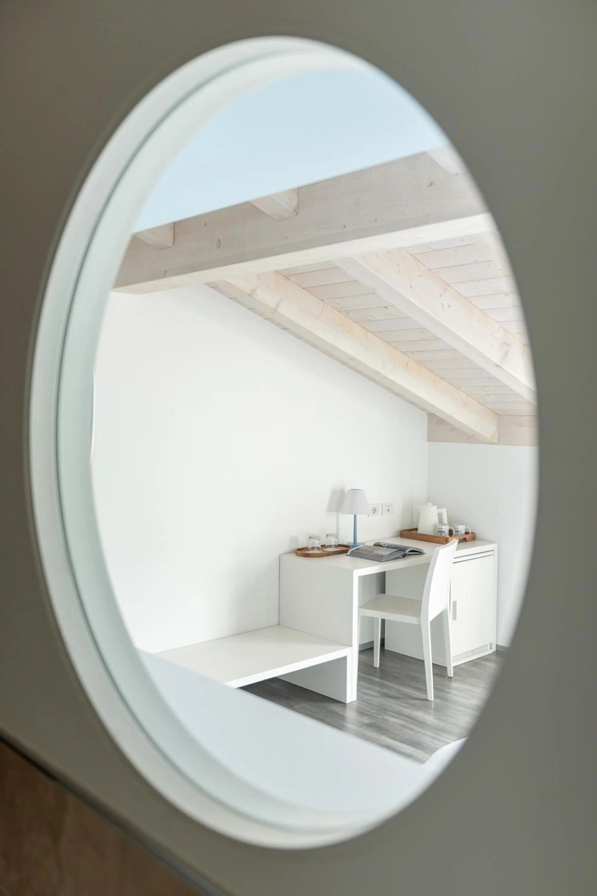 Bedroom in Hotel Baia Azzurra - Lake Front