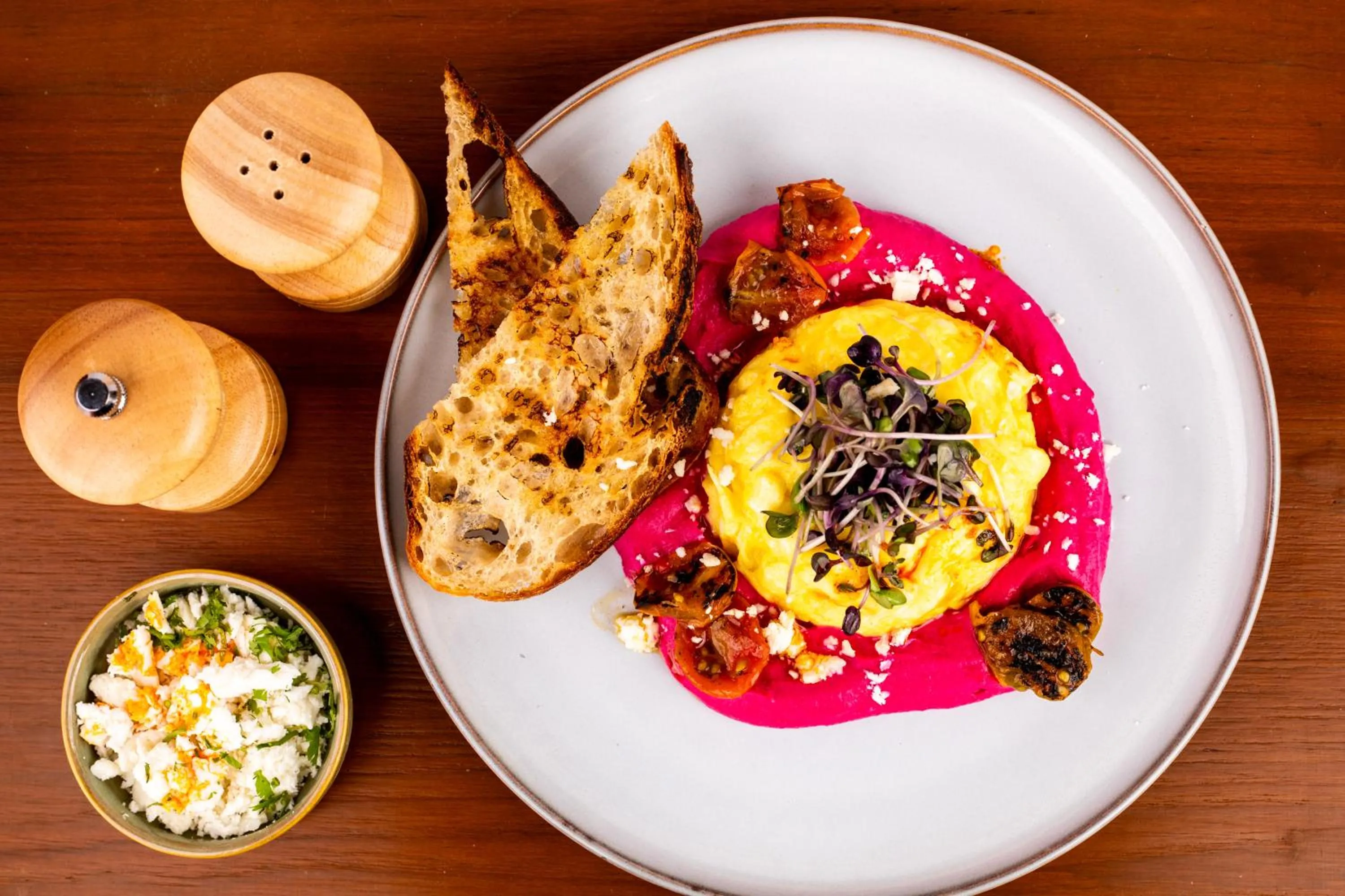 Food and drinks in Sanctuary Amaidiyana - A CGH Earth Experience