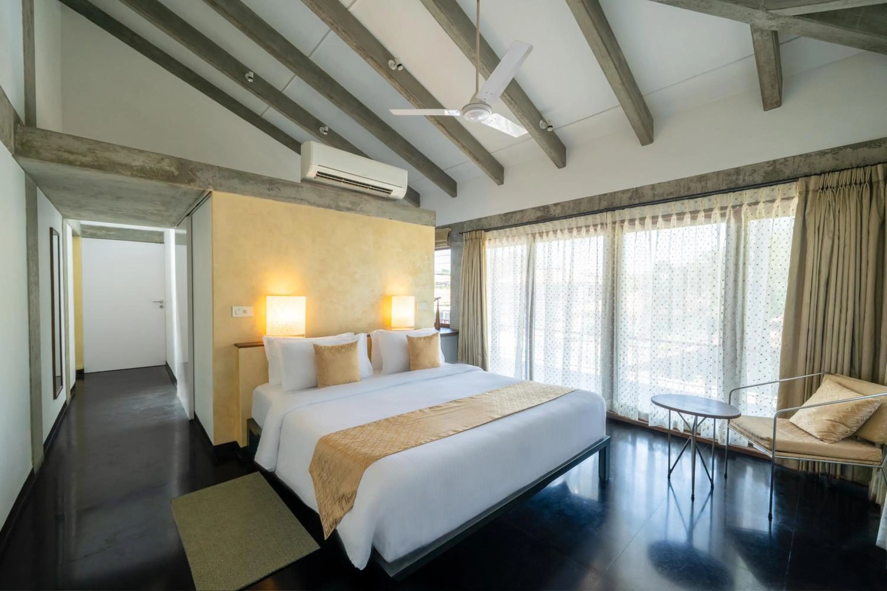 Bedroom, Bed in Sanctuary Amaidiyana - A CGH Earth Experience