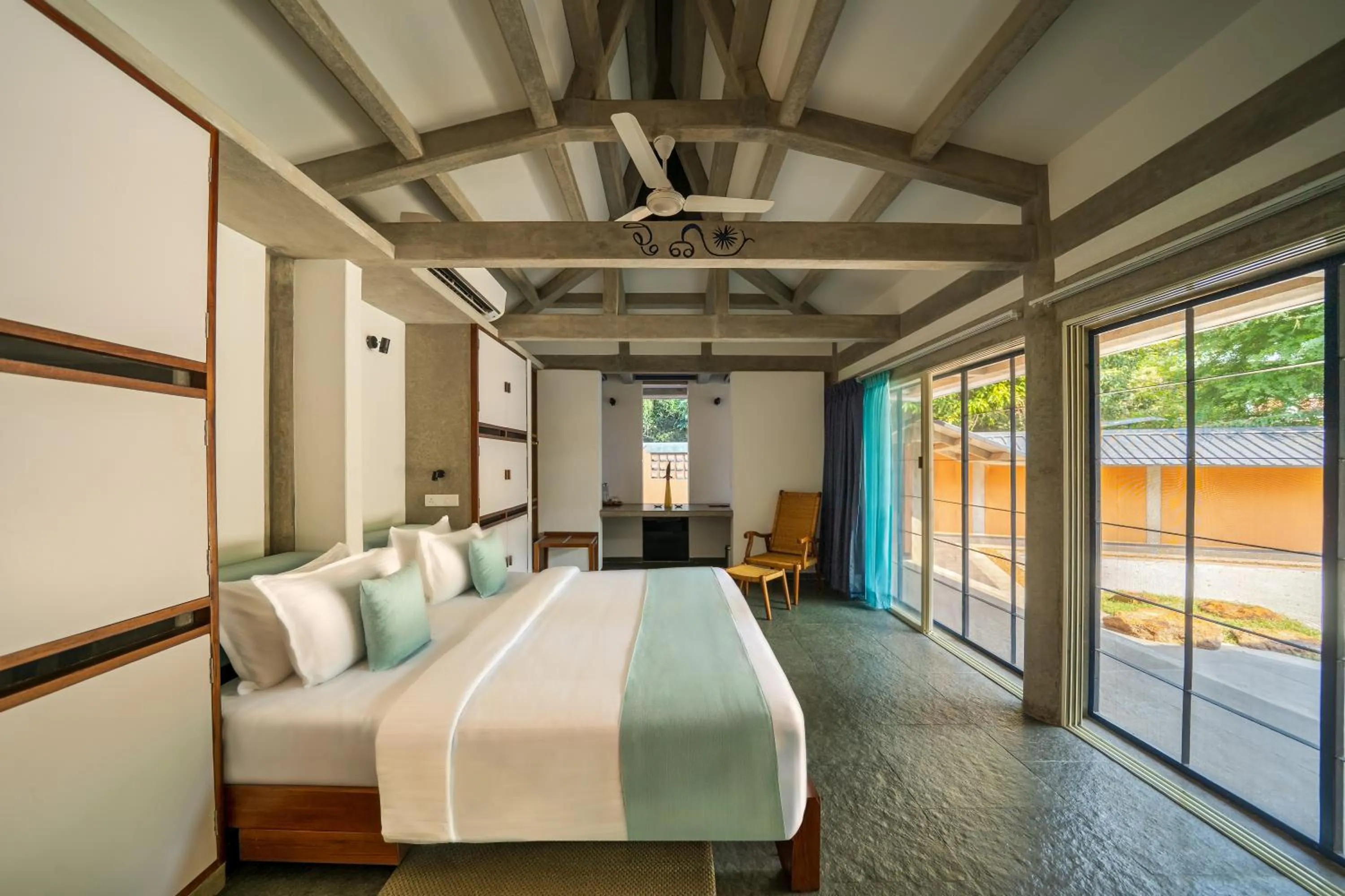 Bedroom, Bed in Sanctuary Amaidiyana - A CGH Earth Experience
