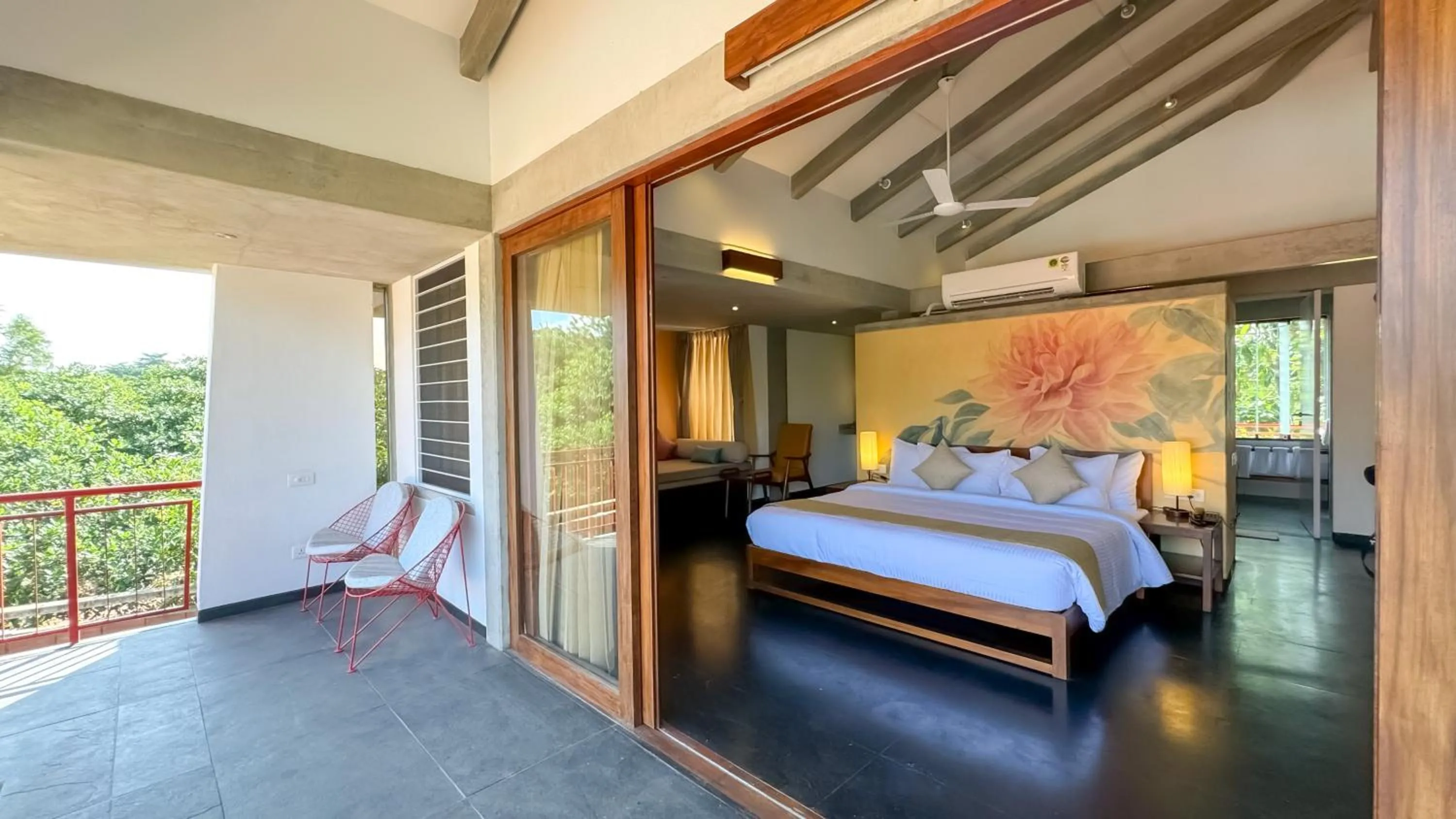 Bed in Sanctuary Amaidiyana - A CGH Earth Experience