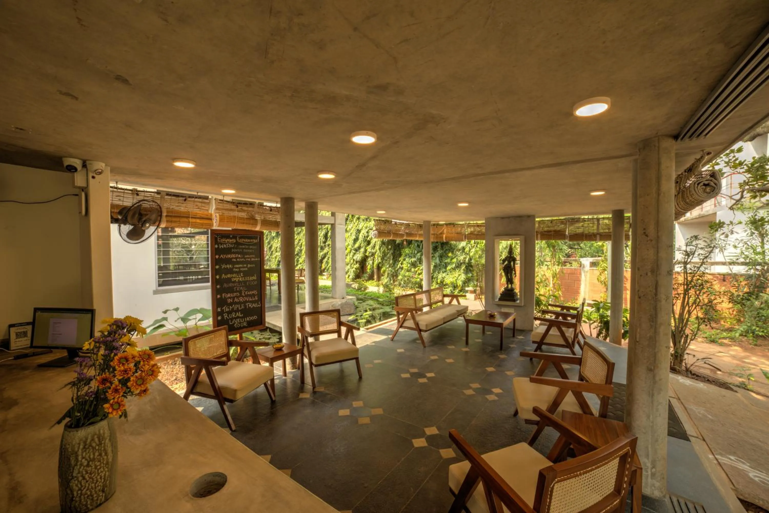 Living room in Sanctuary Amaidiyana - A CGH Earth Experience