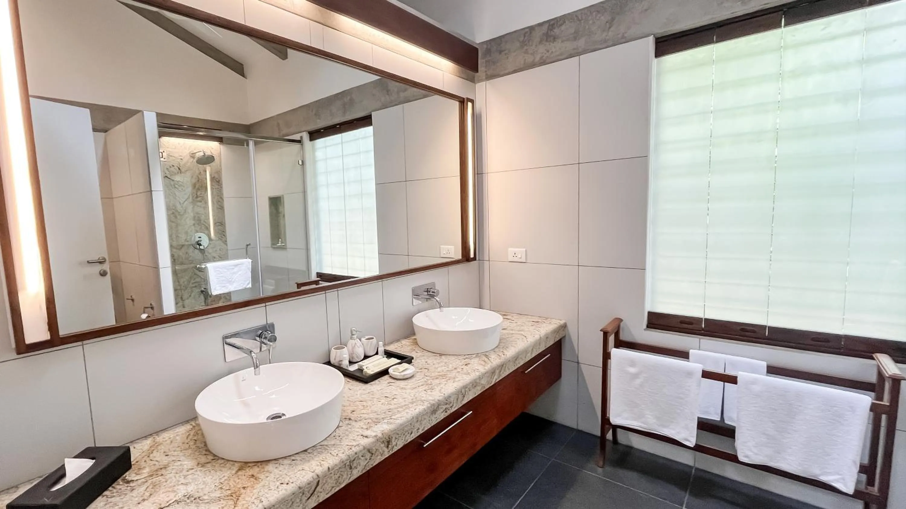 Bathroom in Sanctuary Amaidiyana - A CGH Earth Experience