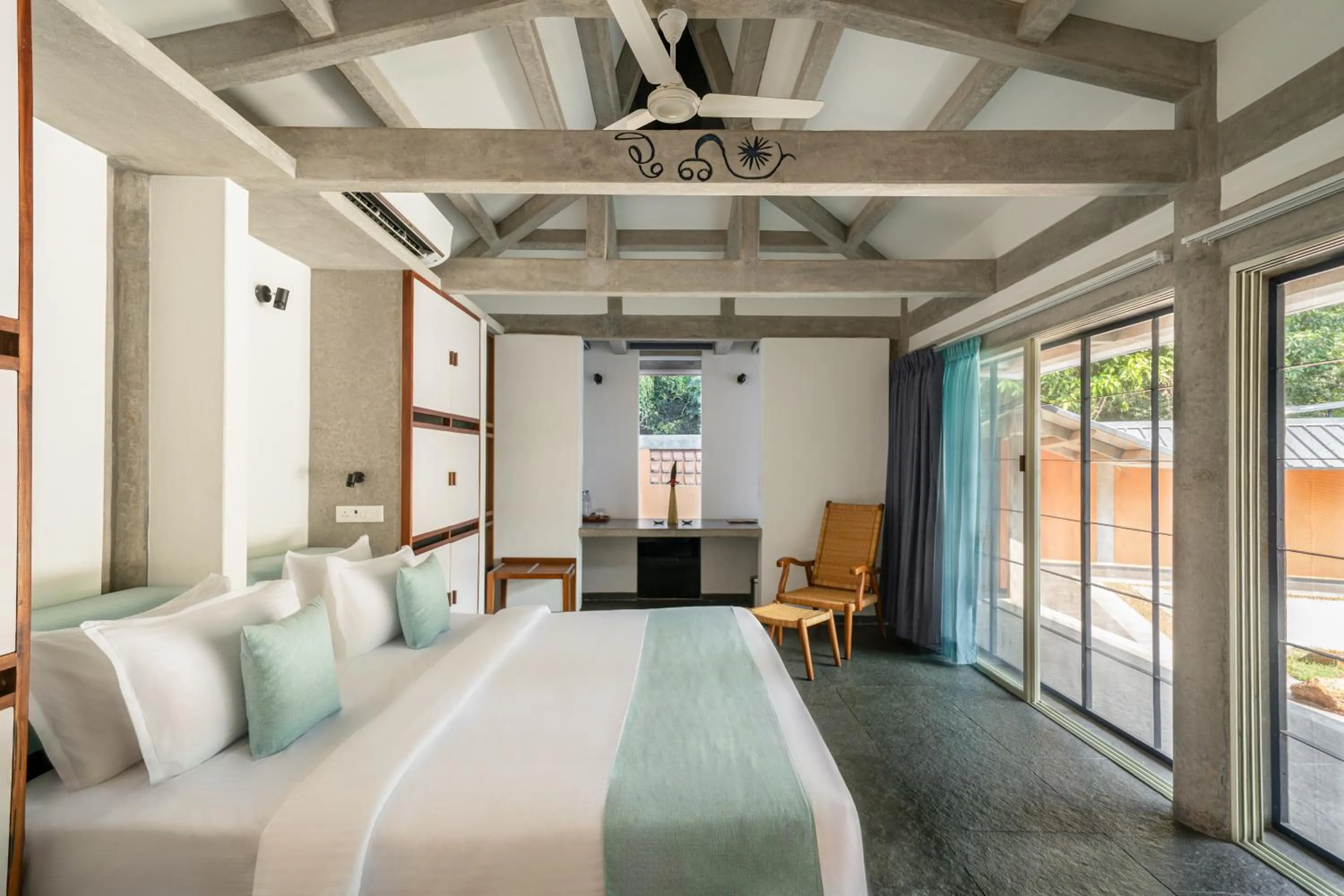 Bedroom, Bed in Sanctuary Amaidiyana - A CGH Earth Experience