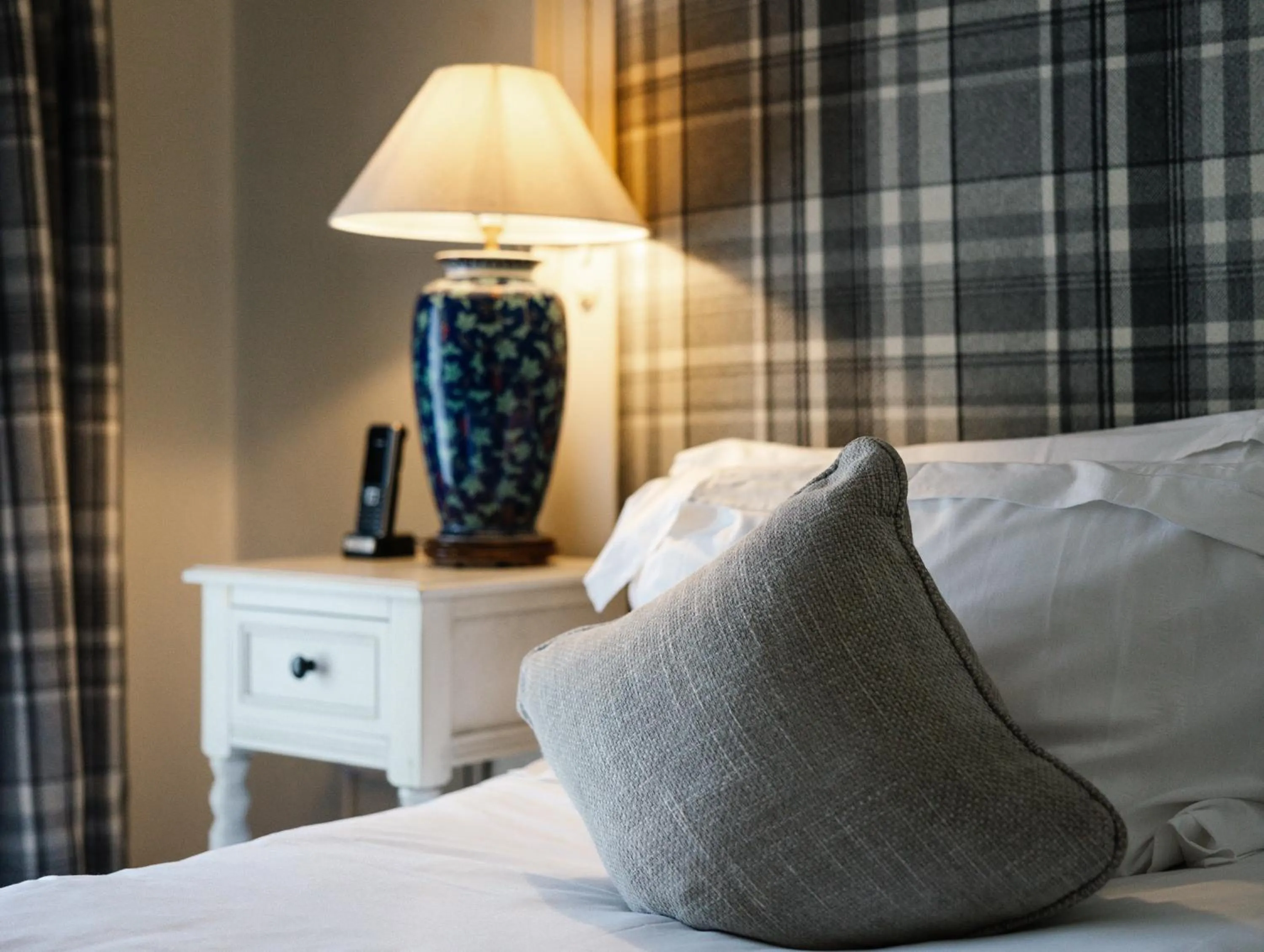 Bedroom, Bed in Conyngham Arms Hotel