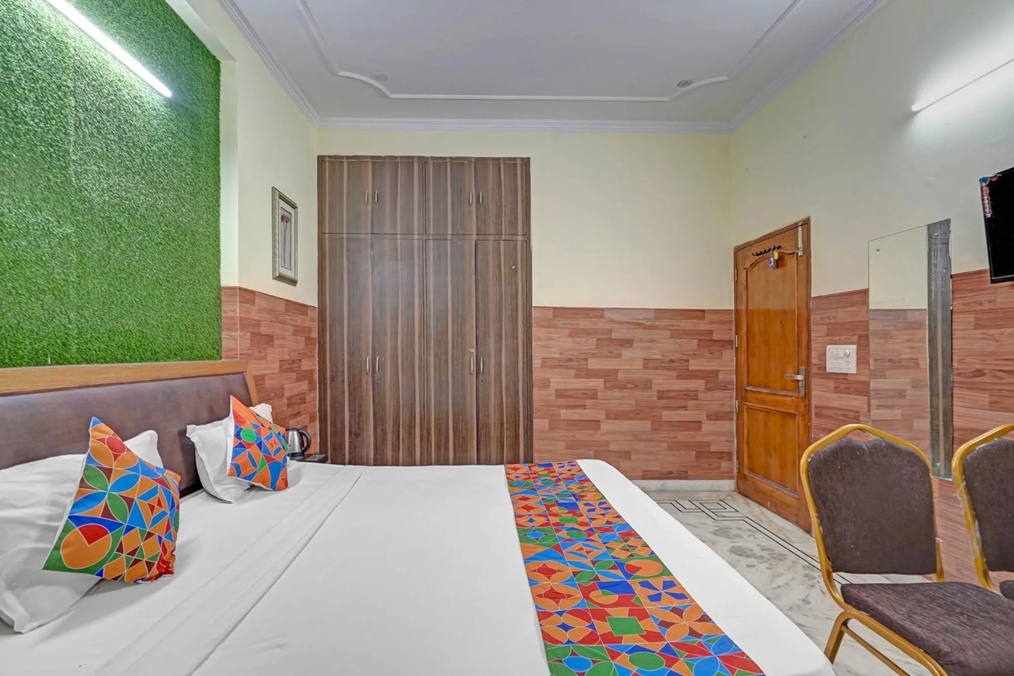 Bed in FabHotel The Everest 43