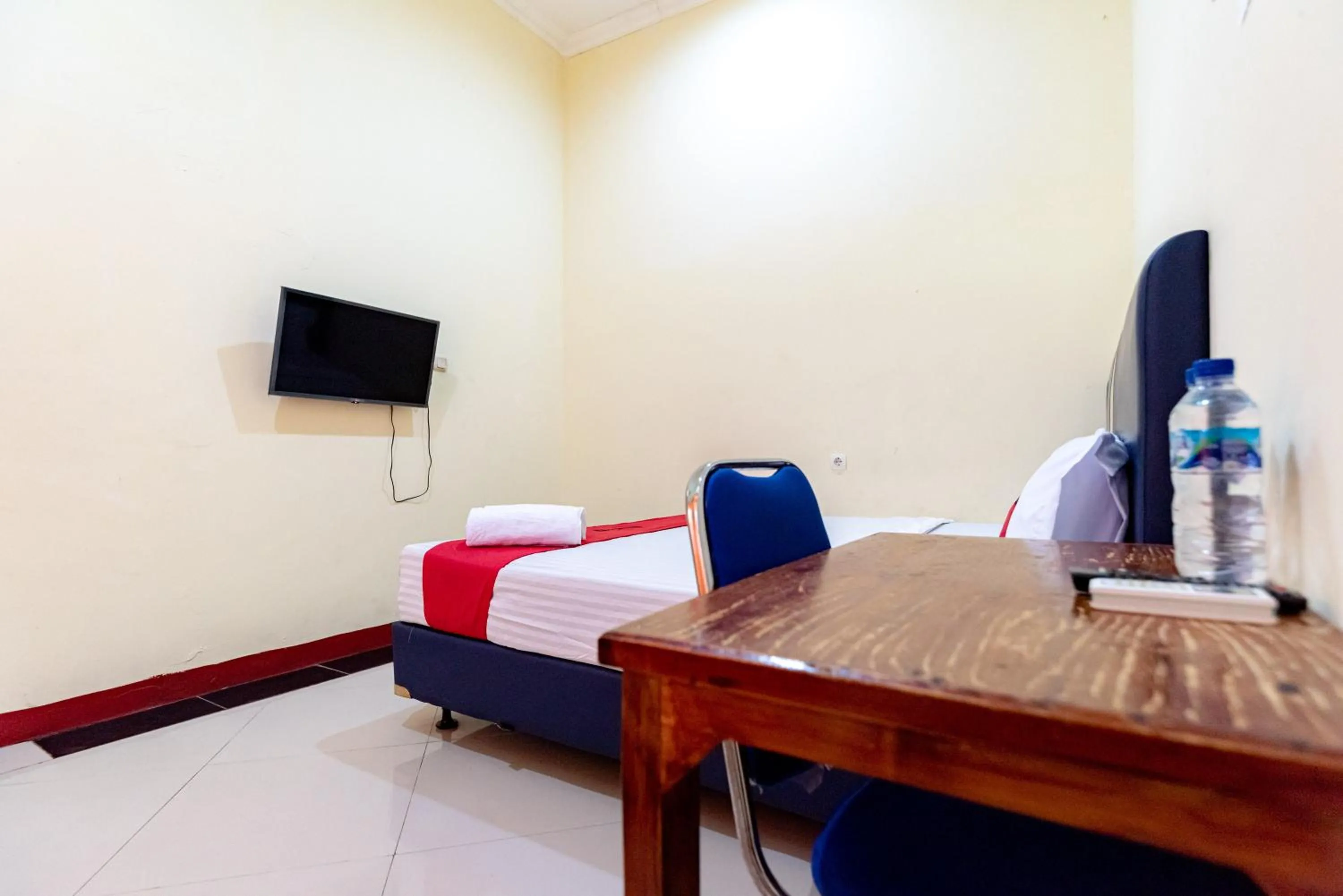 Bed in RedDoorz near Kelapa Gading