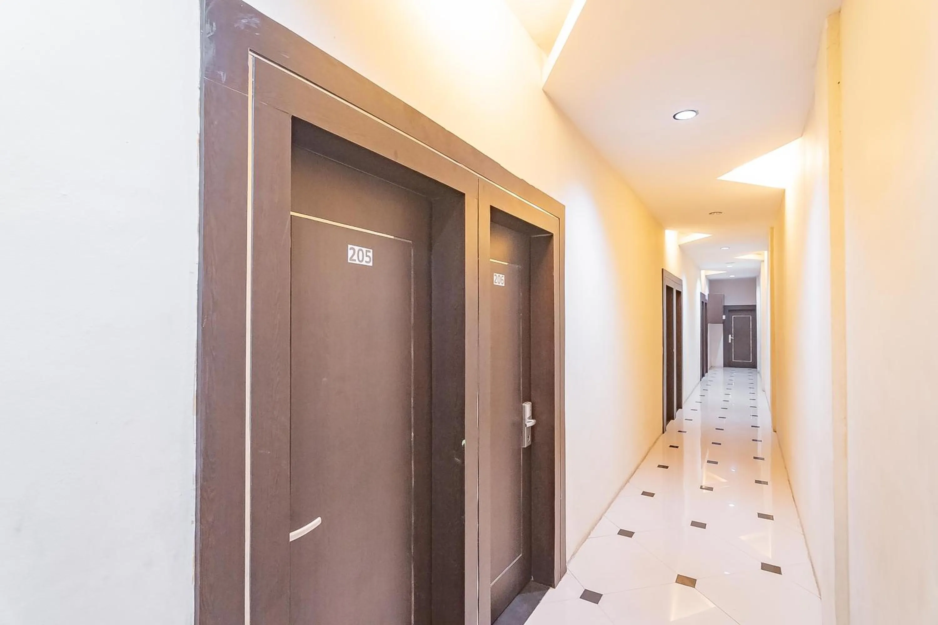 Property building in RedDoorz near Stadion Sanaman Mantikei