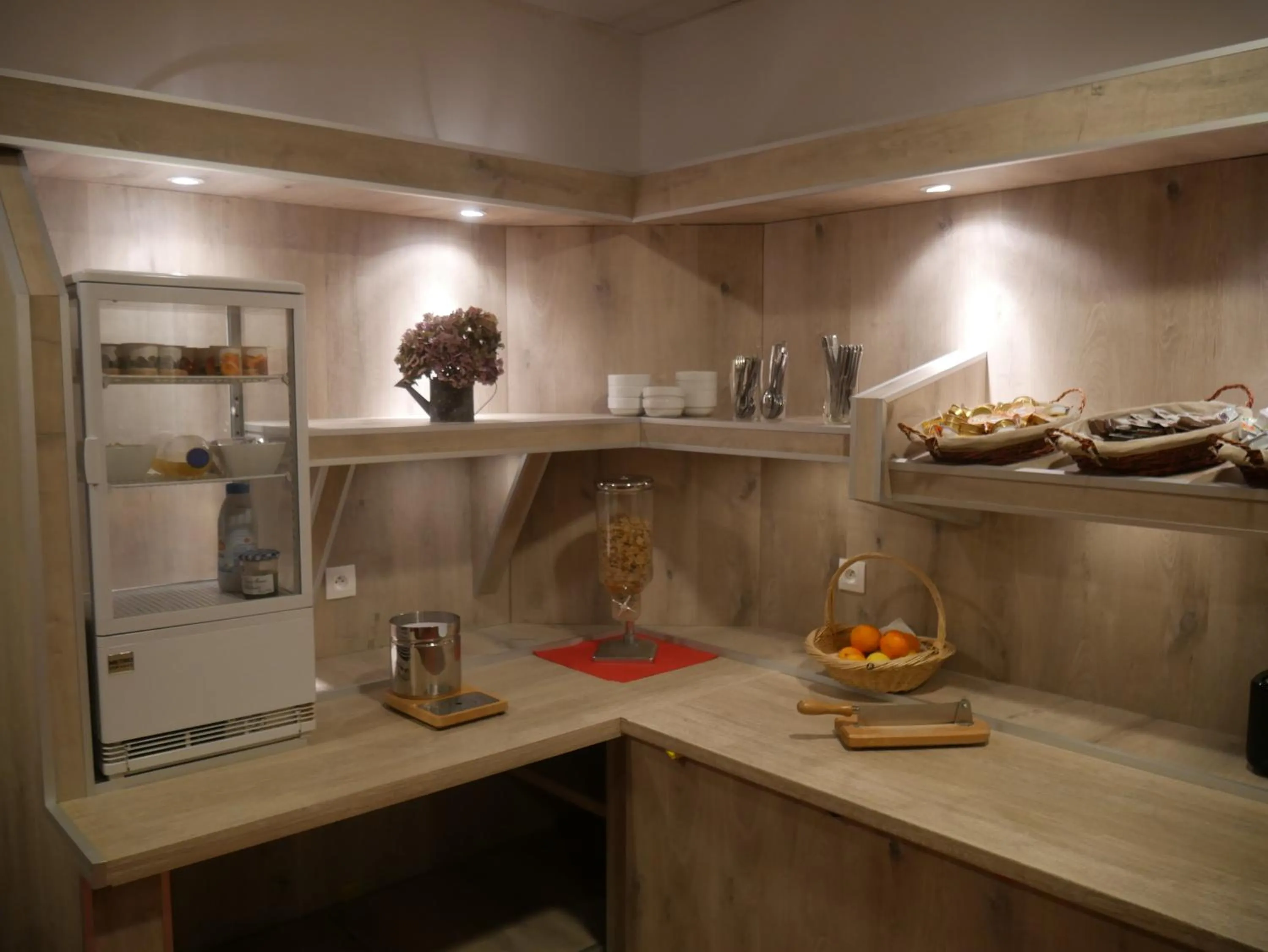 Breakfast in Hotel & Restaurant Le Cardinal