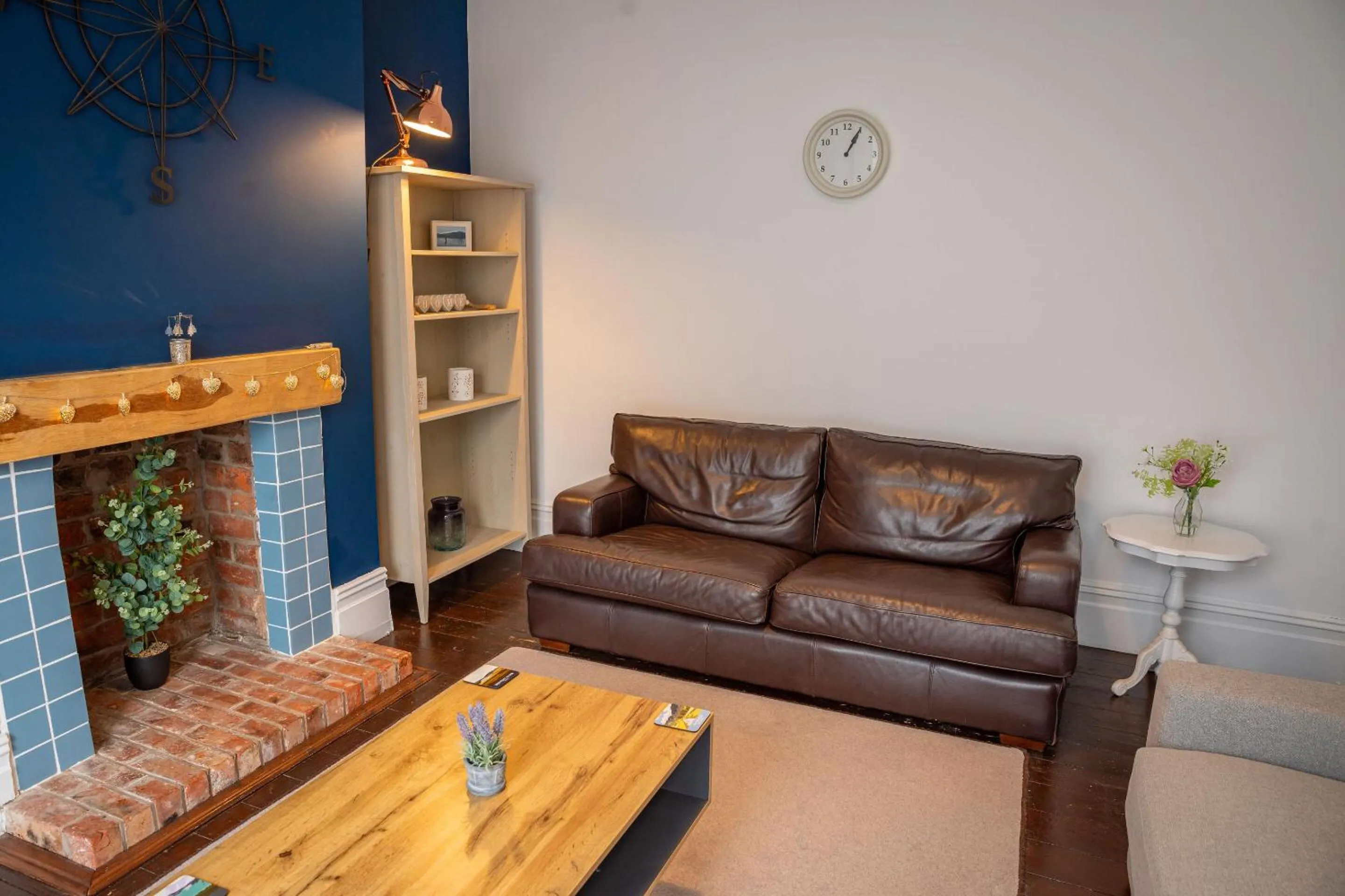 Living room in Sapphire House By Sasco