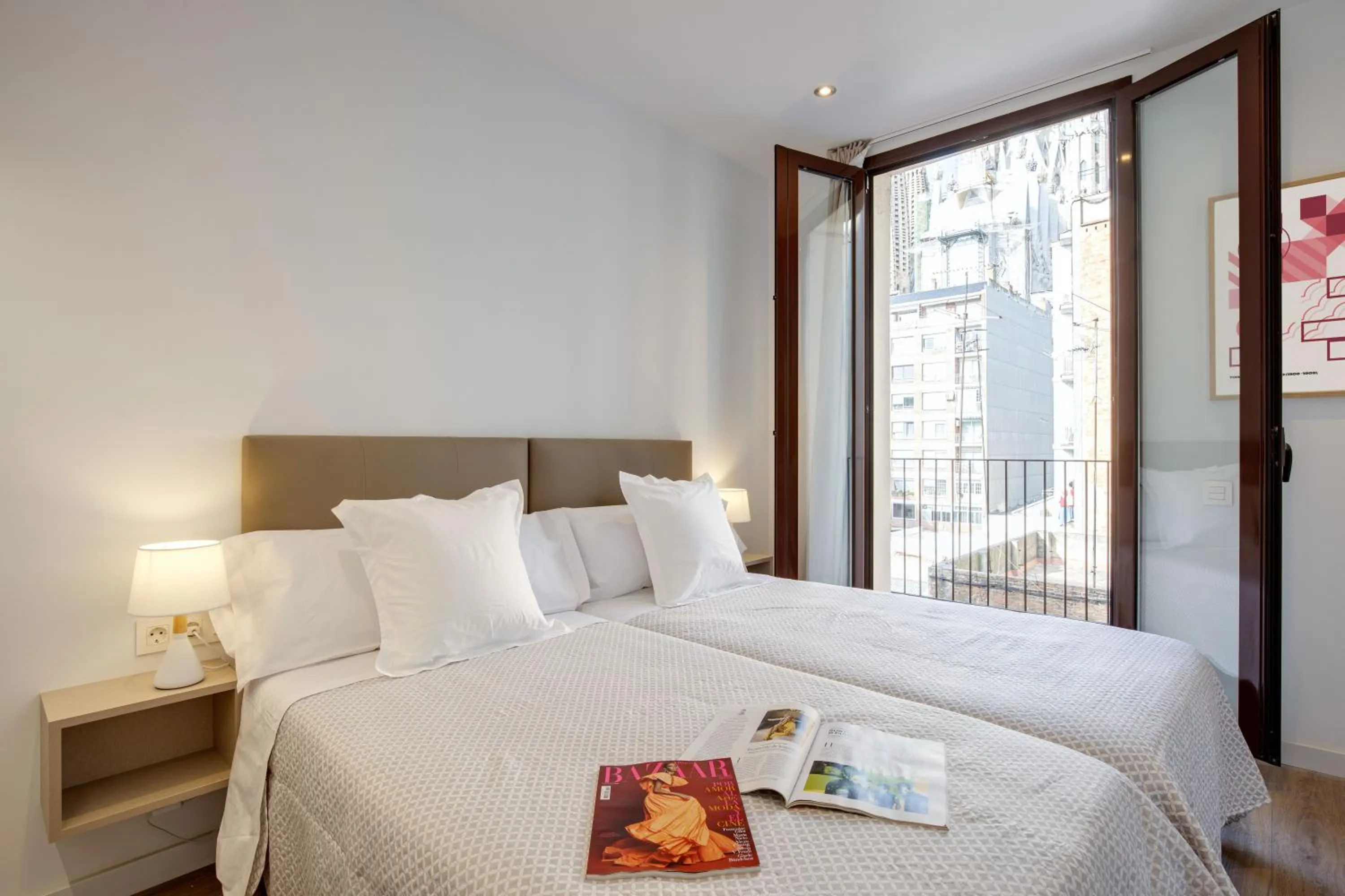 Bed in LucasLand Apartments Barcelona