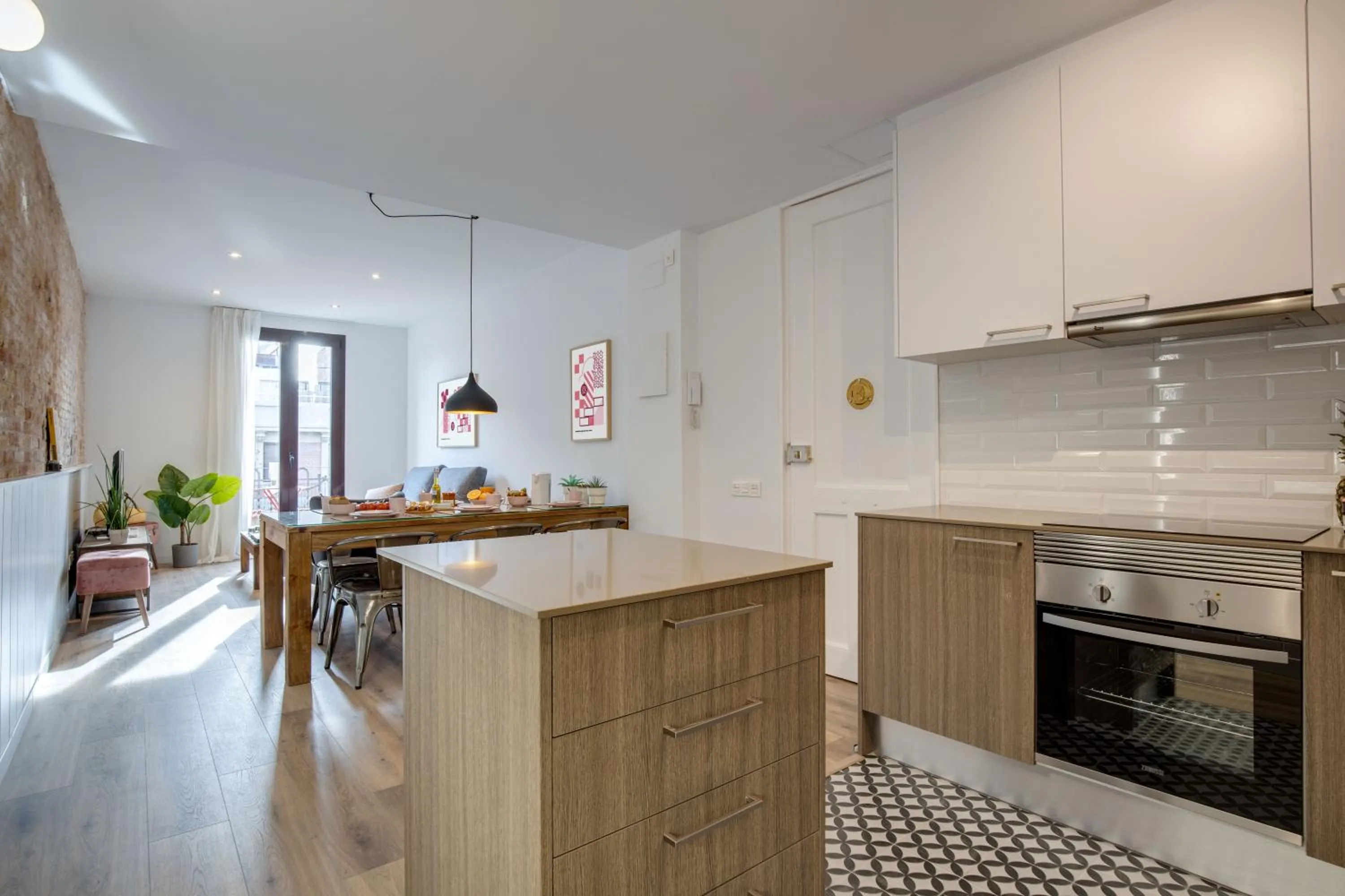 Kitchen or kitchenette in LucasLand Apartments Barcelona