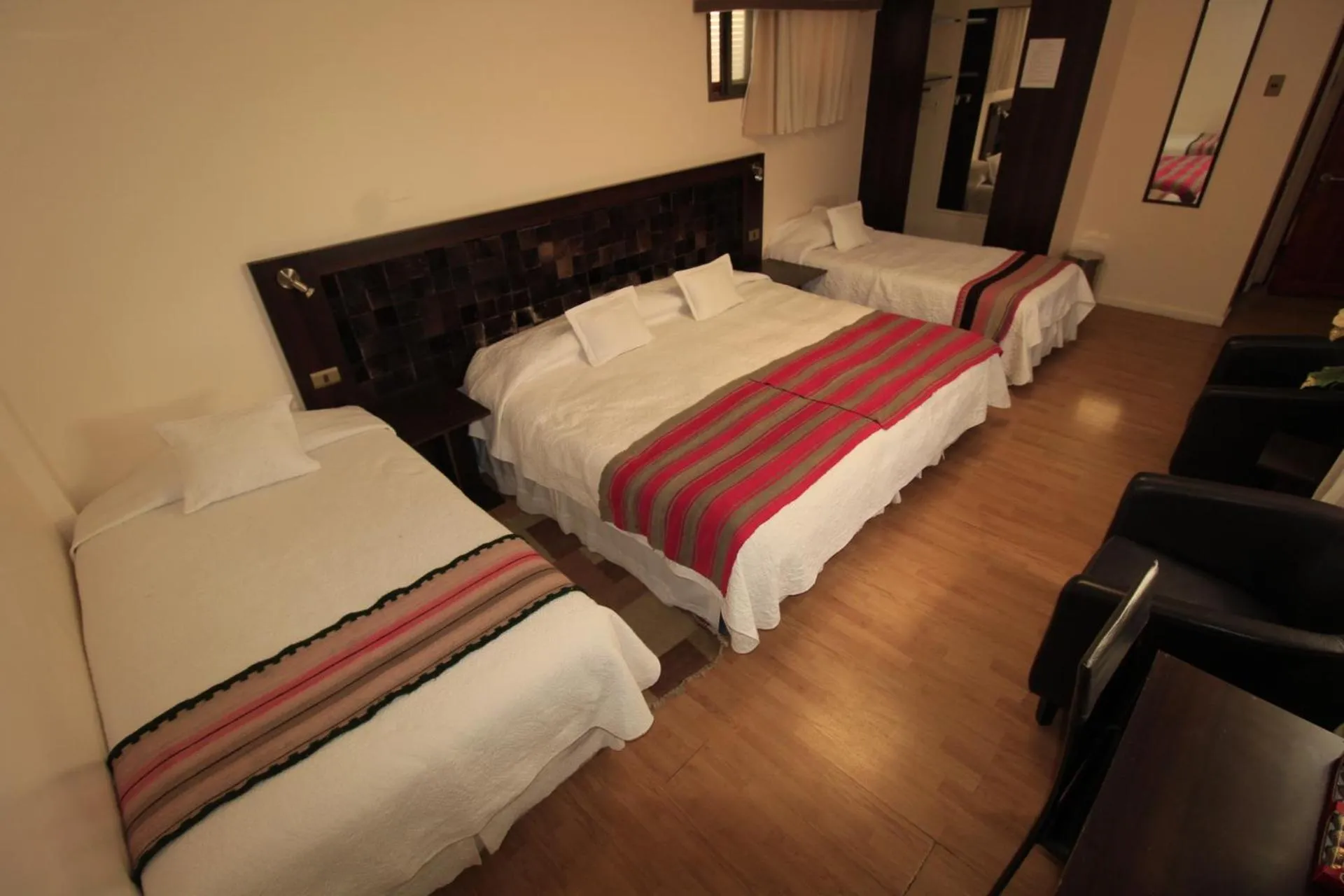 Photo of the whole room, Bed in Atankalama