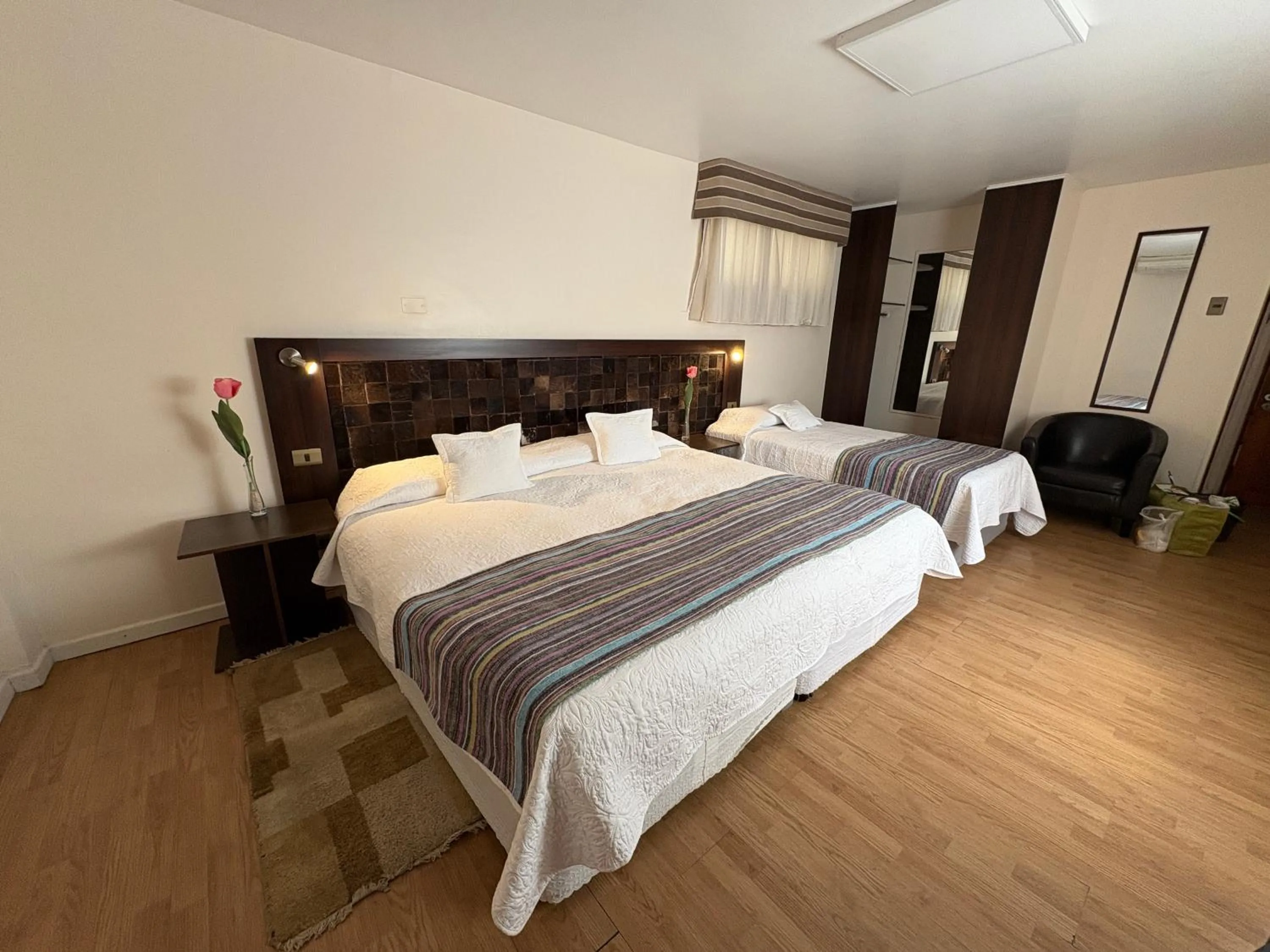 Photo of the whole room, Bed in Atankalama