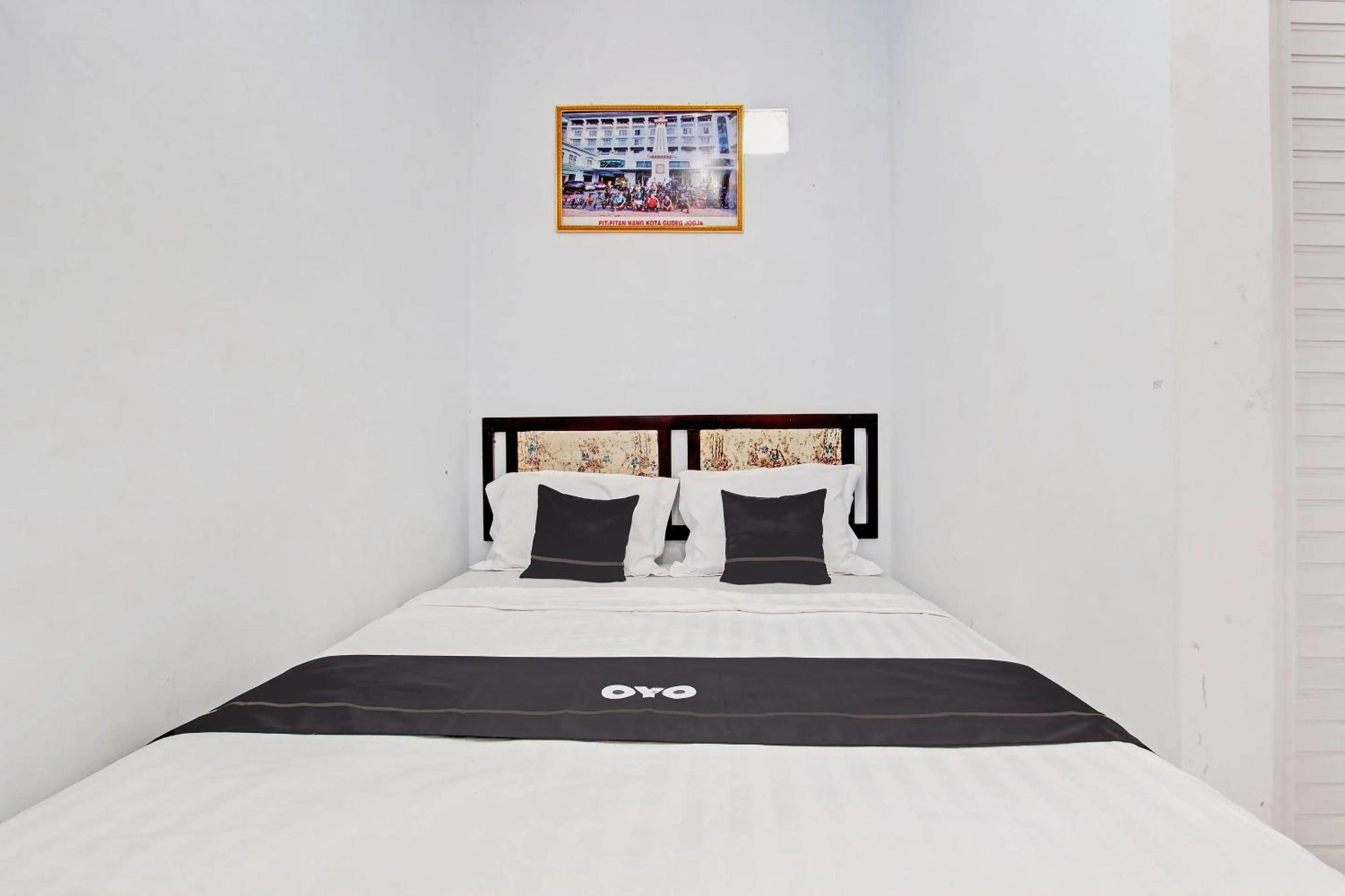 Bedroom, Bed in Capital O 92929 Hotel New Tirta Kencana Syariah