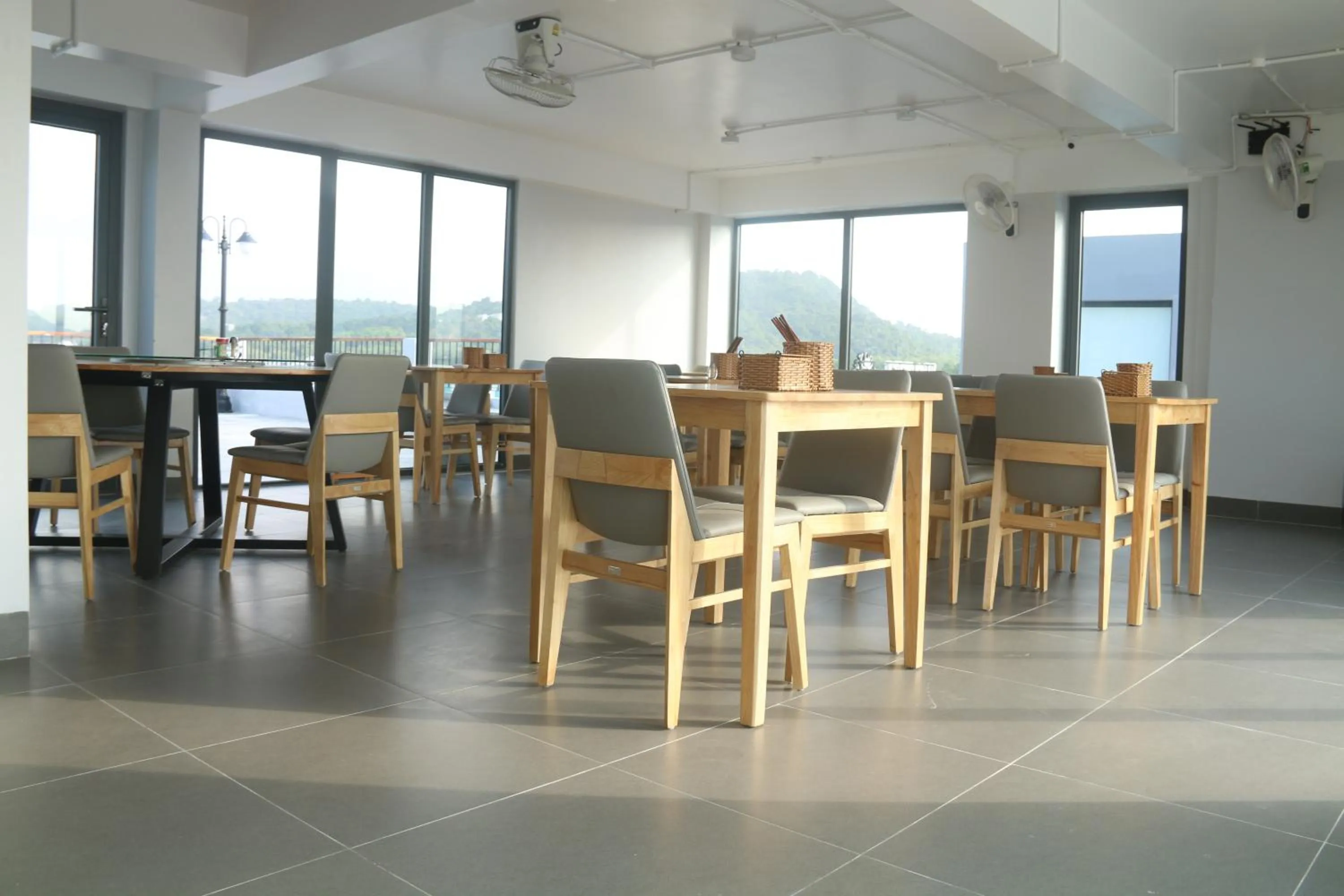 Restaurant/places to eat in Green Tree Hotel Phú Quốc