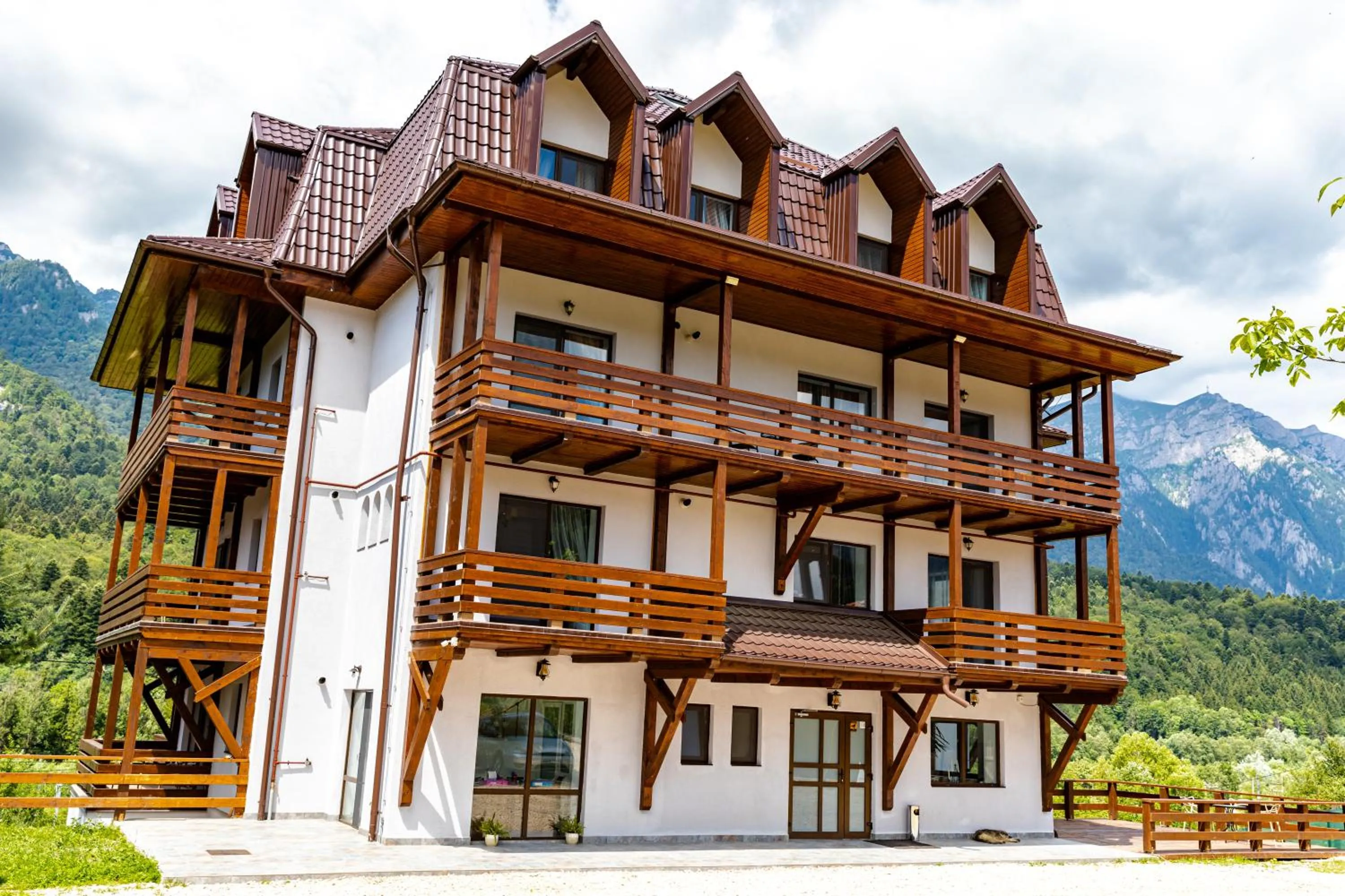 Property building in Yael Luxury Apartments 3