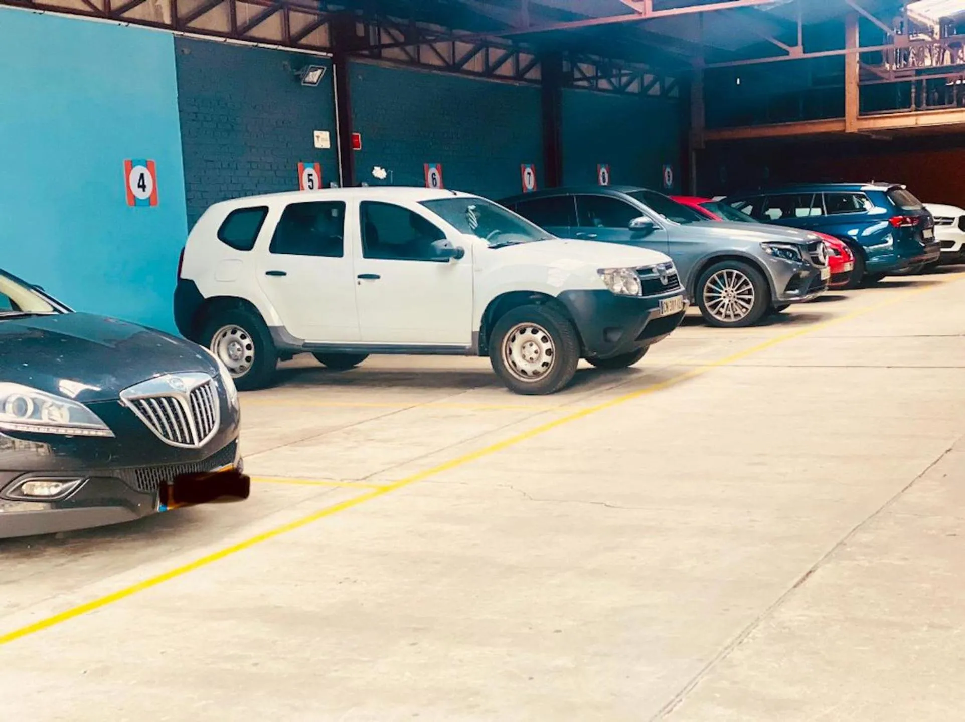 Parking in Grand Hôtel de L'Espérance