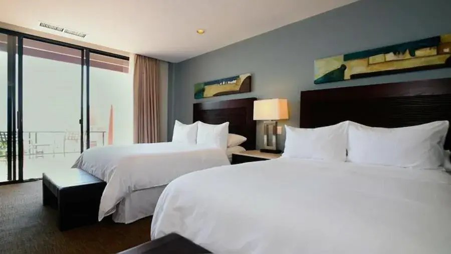 Deluxe Double Room in Hotel Coral & Marina Deluxe Double Room in Hotel Coral & Marina