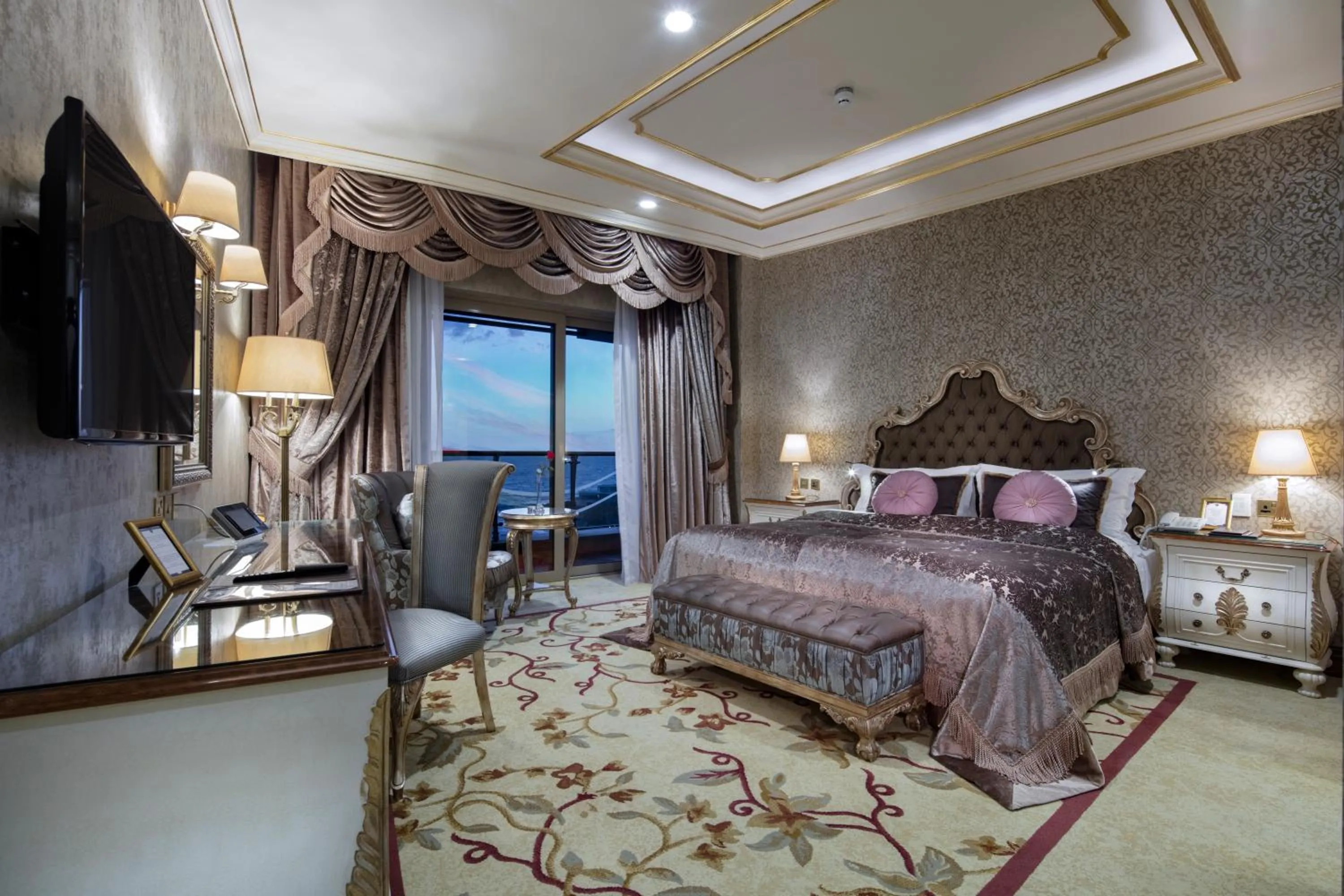 Photo of the whole room, Bed in Merit Royal Premium Hotel Casino & SPA