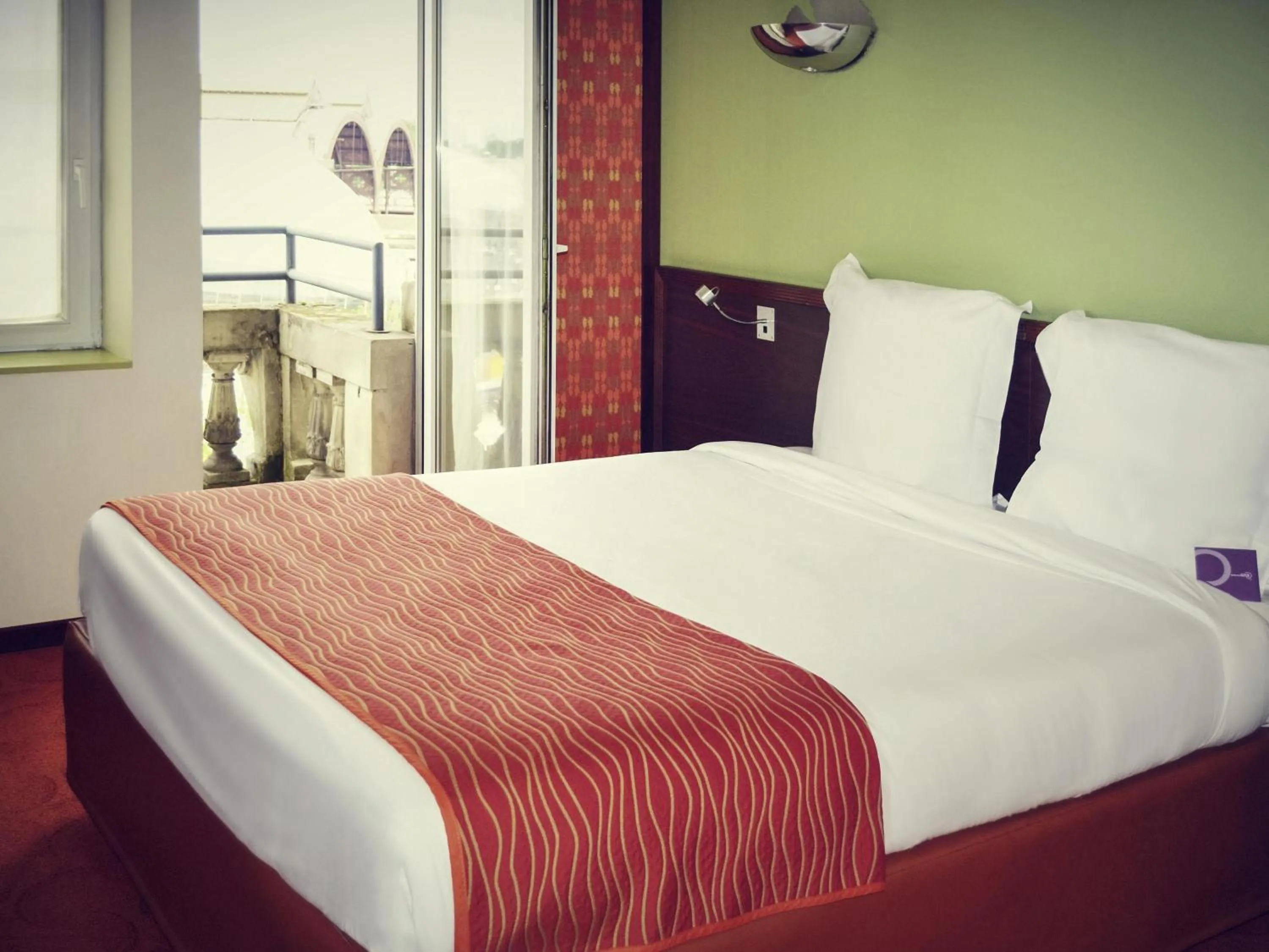 Bedroom, Bed in Mercure Strasbourg Centre Gare