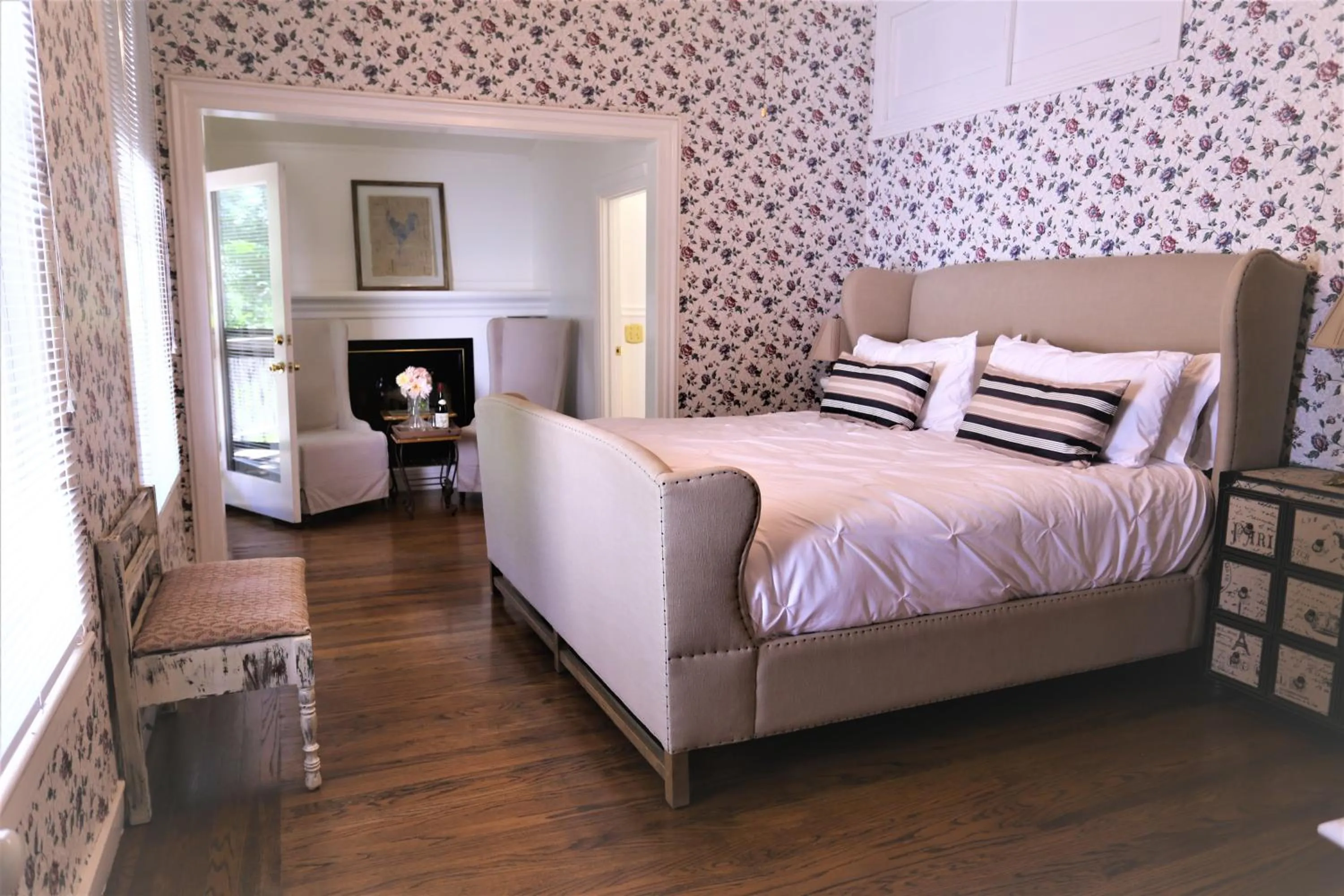 Deluxe King Room in Napa Farmhouse Inn