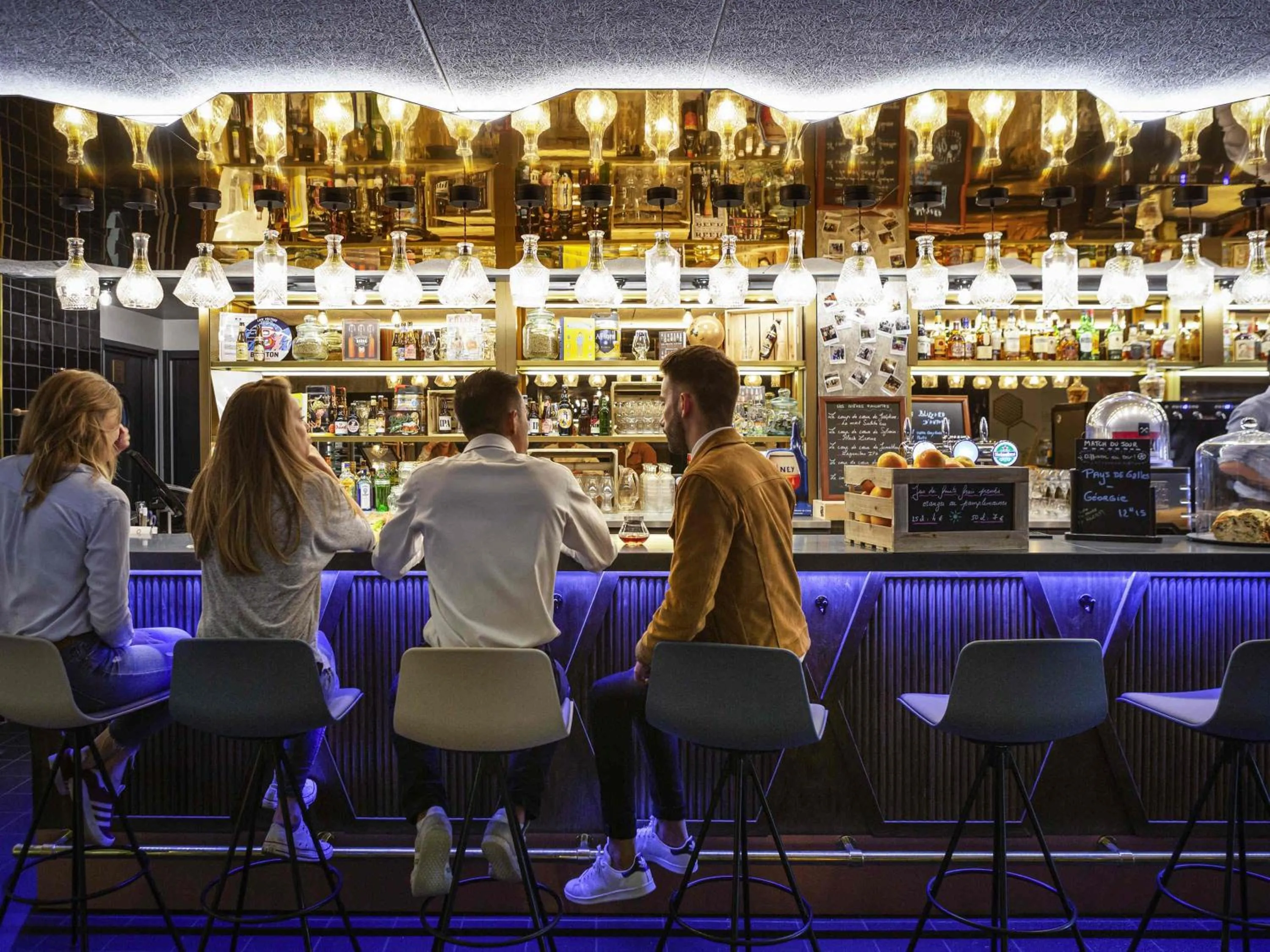 Lounge or bar in Mercure Bordeaux Centre Ville