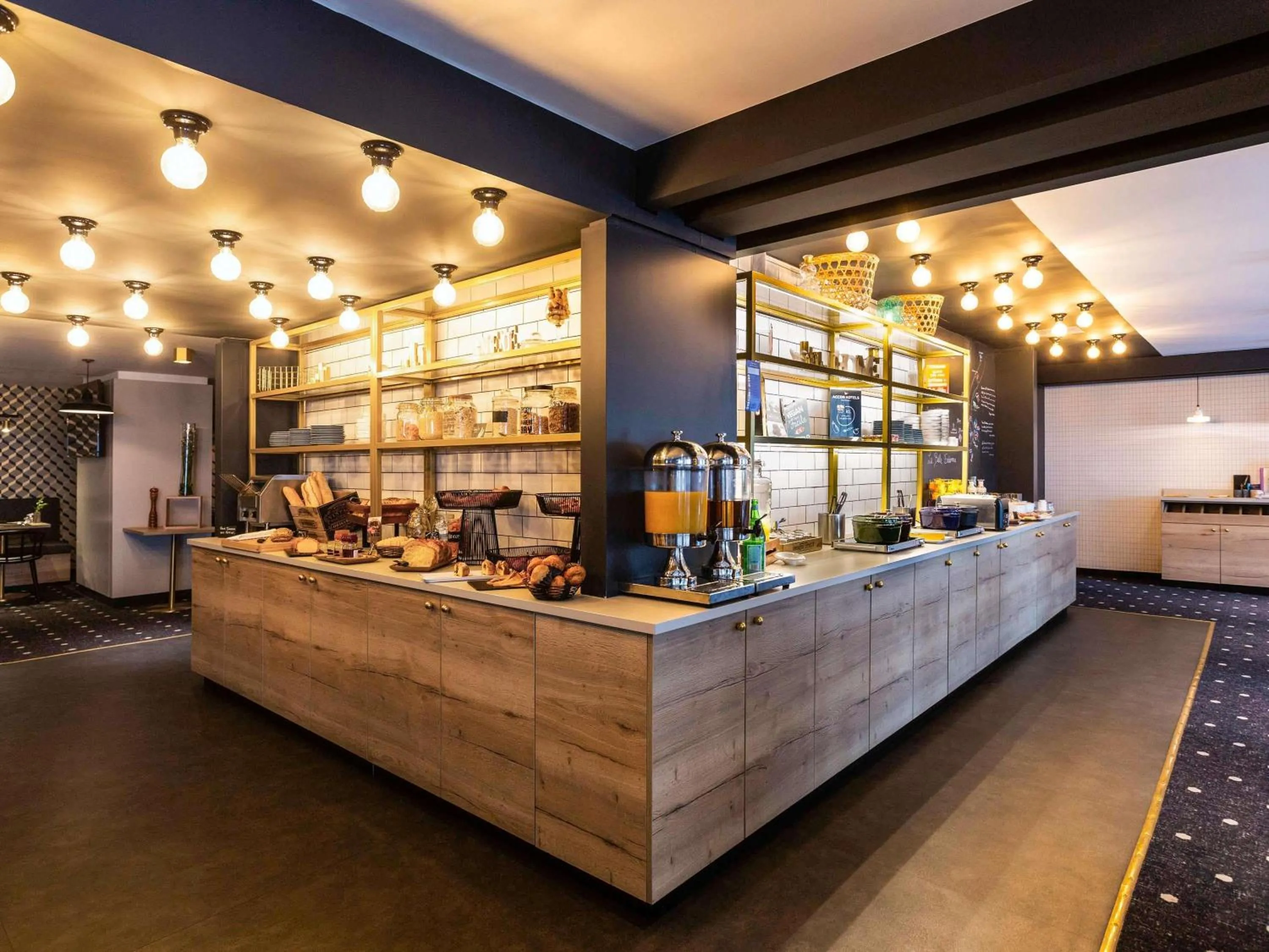 Breakfast in Mercure Bordeaux Centre Ville