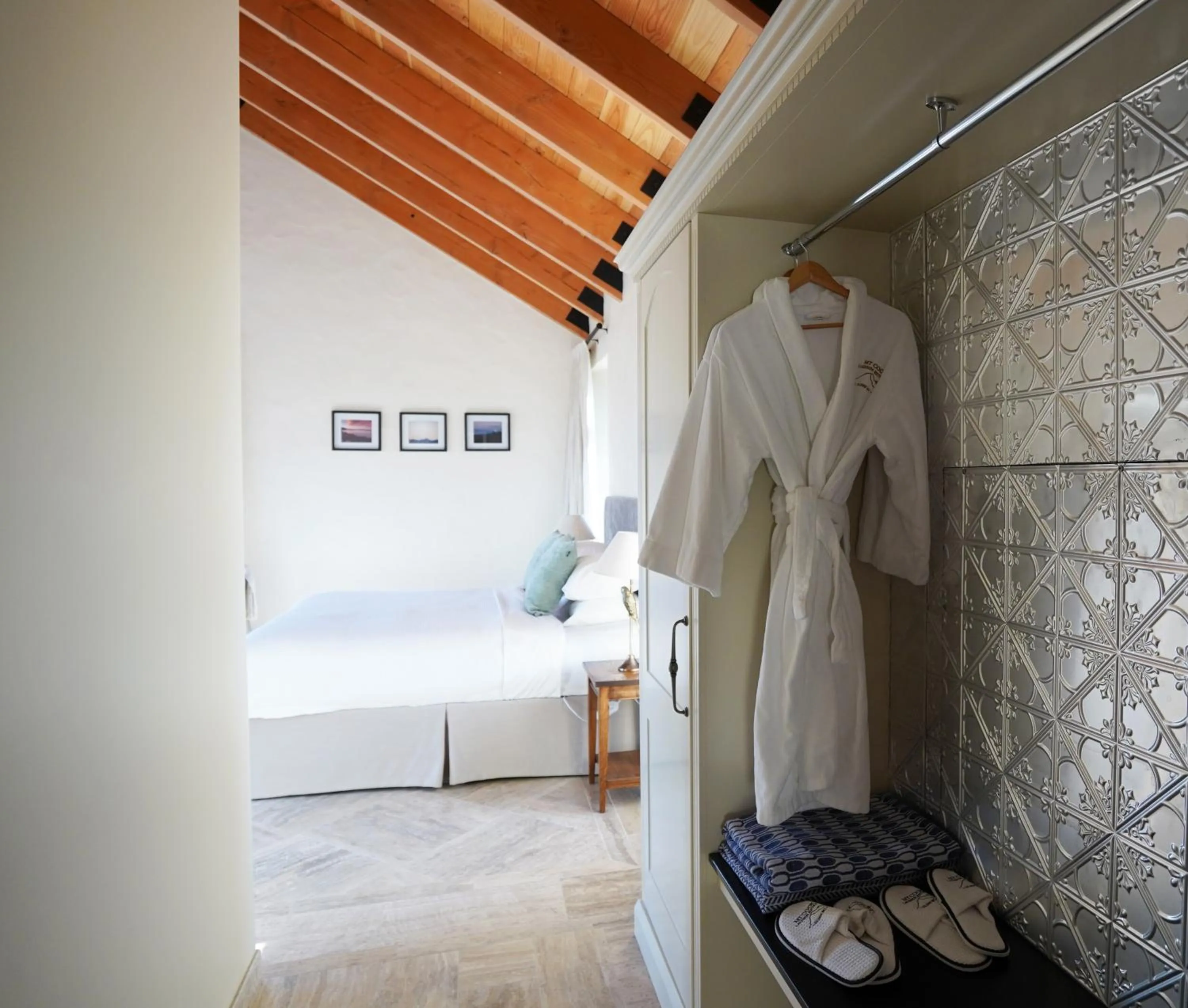 Bedroom in Mt Cook Lakeside Retreat