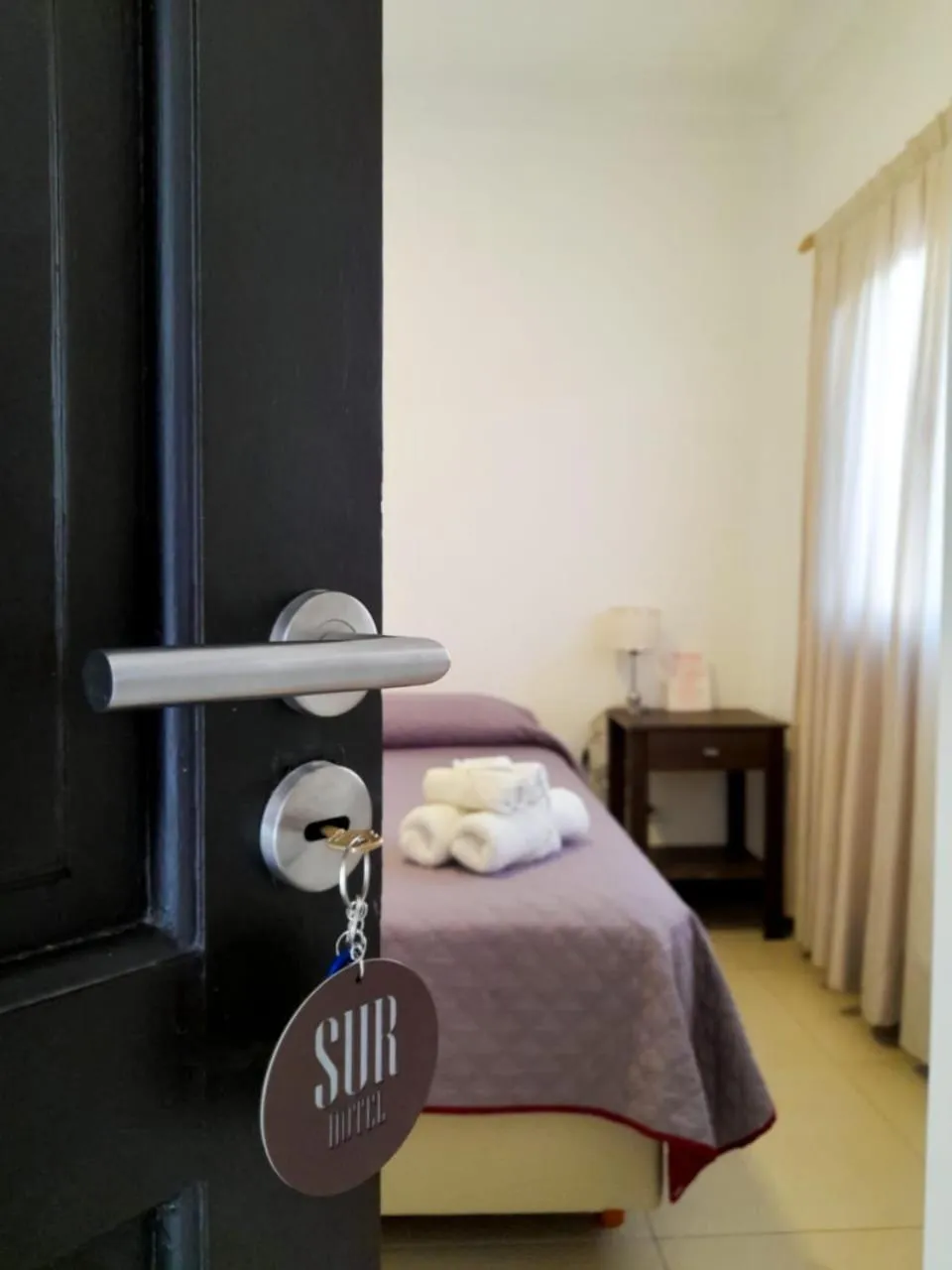 Street view, Bed in Sur Hotel