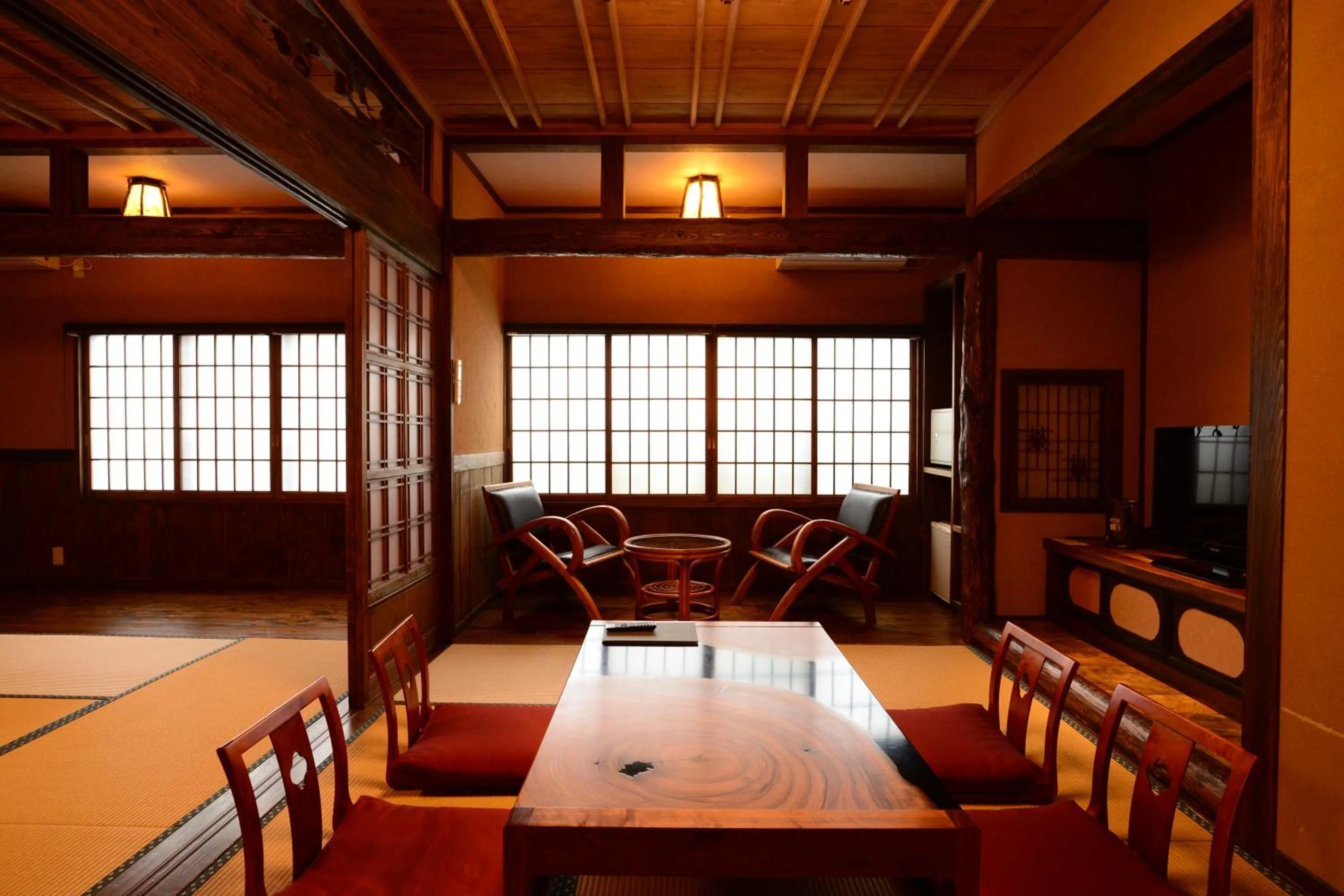 Photo of the whole room in Yunoyado Irifune