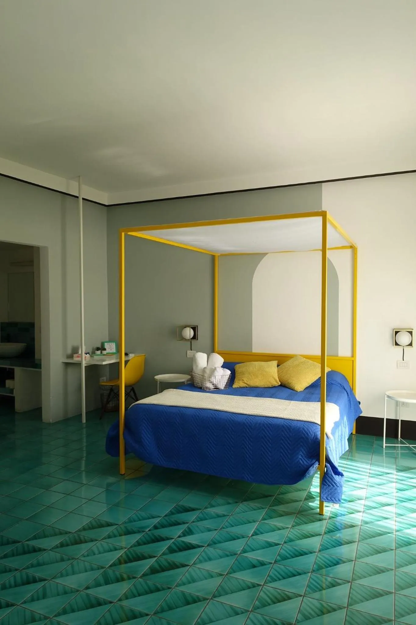 Bed in Ninina Boutique Suites